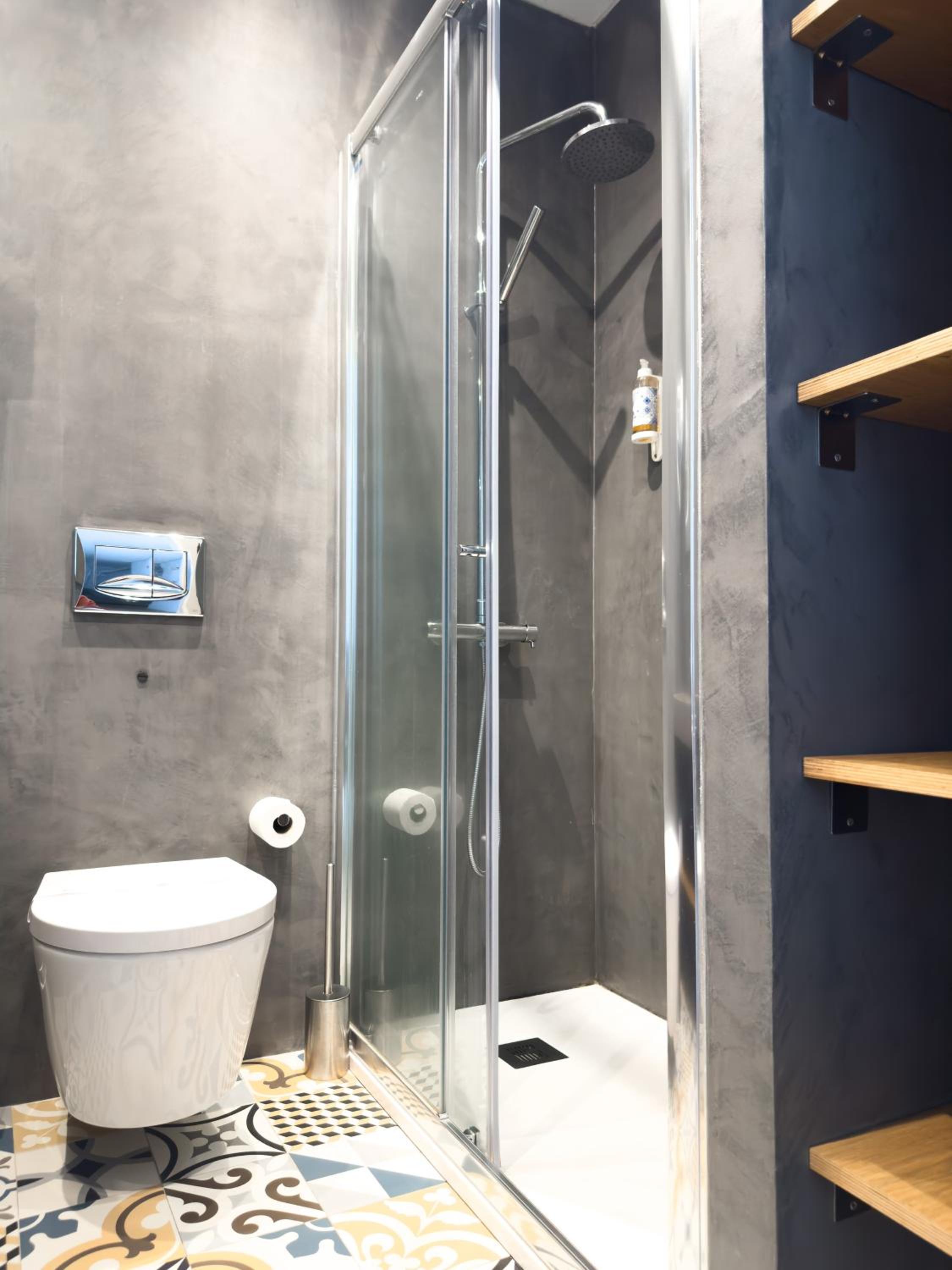 Twin Room with Private External Bathroom - Photo 8
