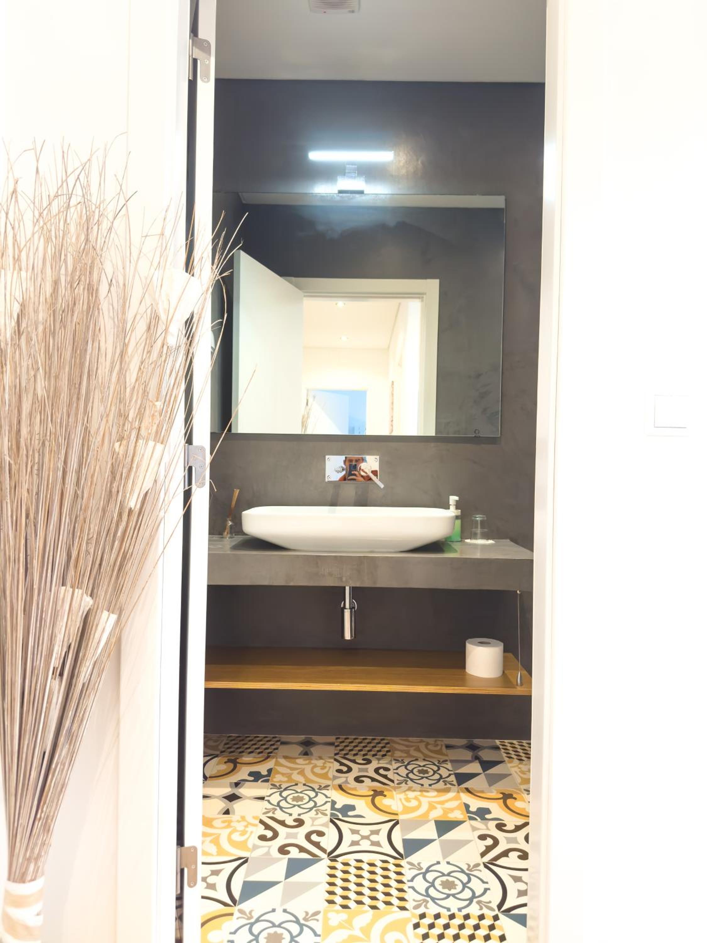 Twin Room with Private External Bathroom - Photo 14