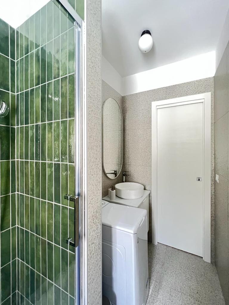 One-Bedroom Apartment photo 3