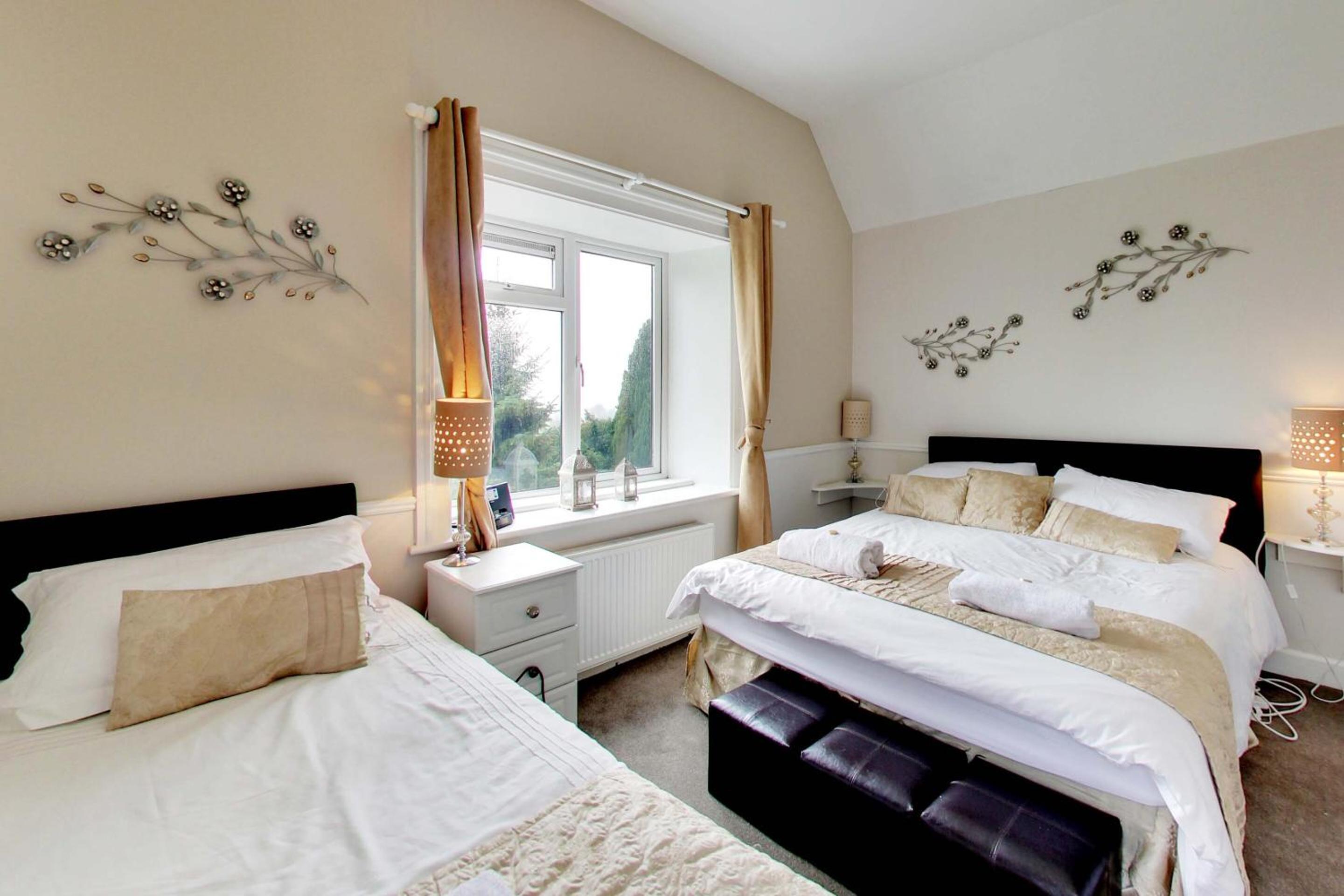 Triple Room with Shower