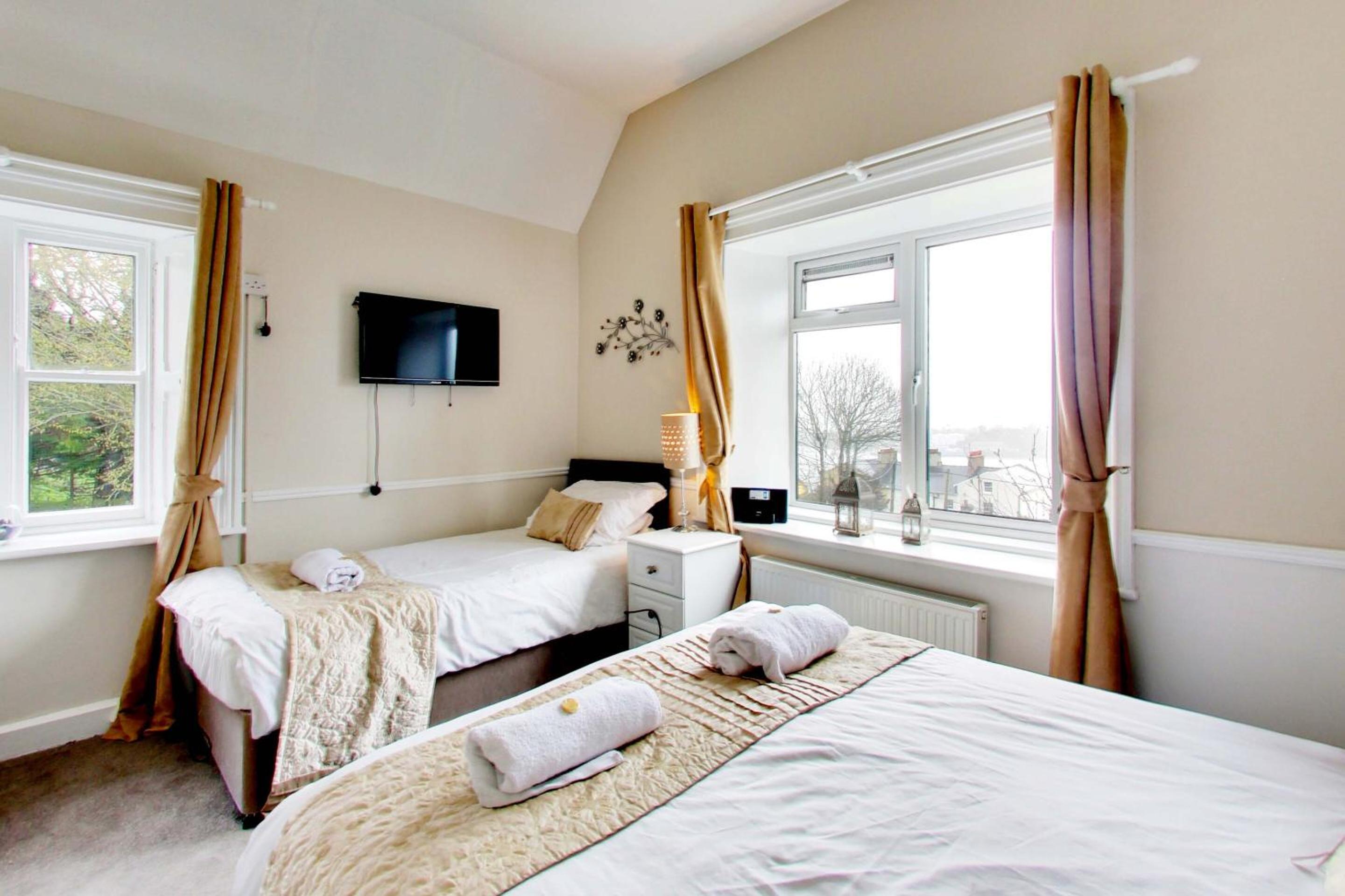 Triple Room with Shower