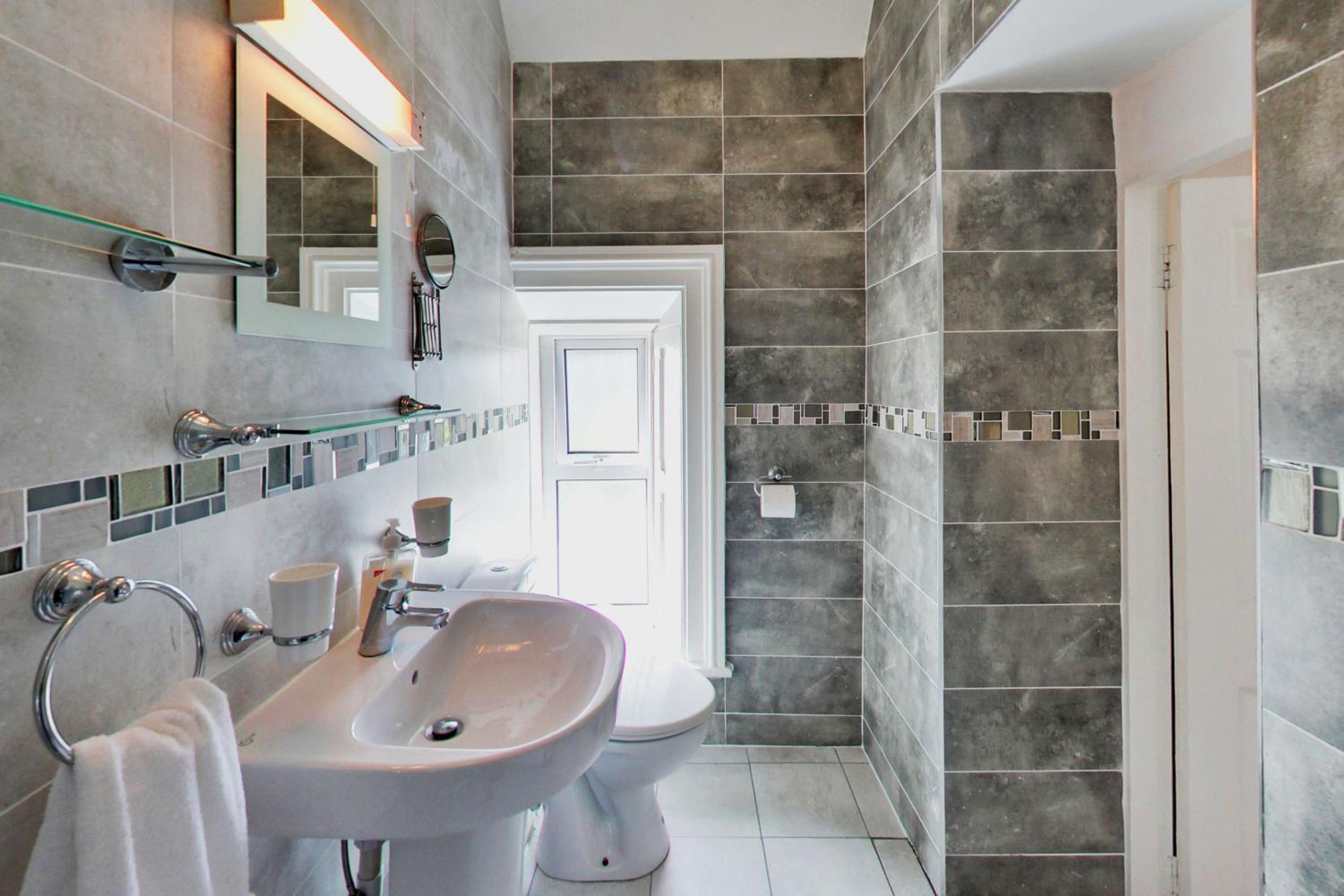 Classic Double Room with Shower