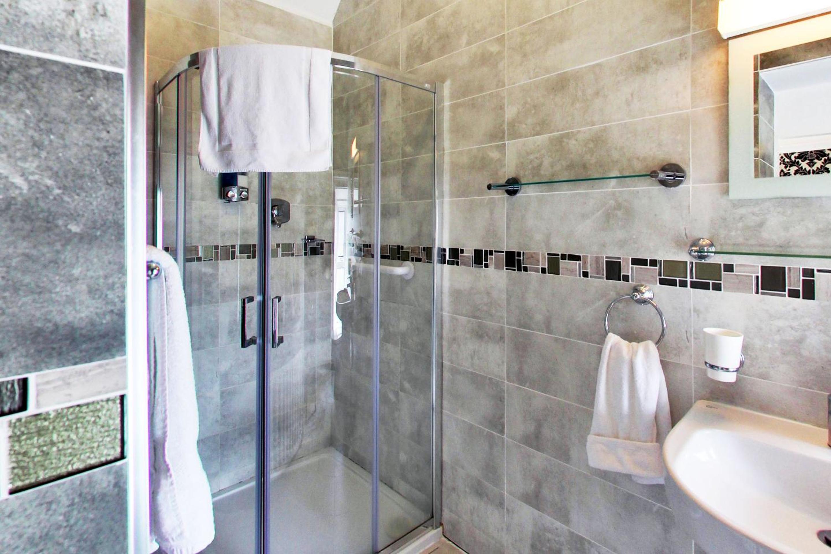 Classic Double Room with Shower