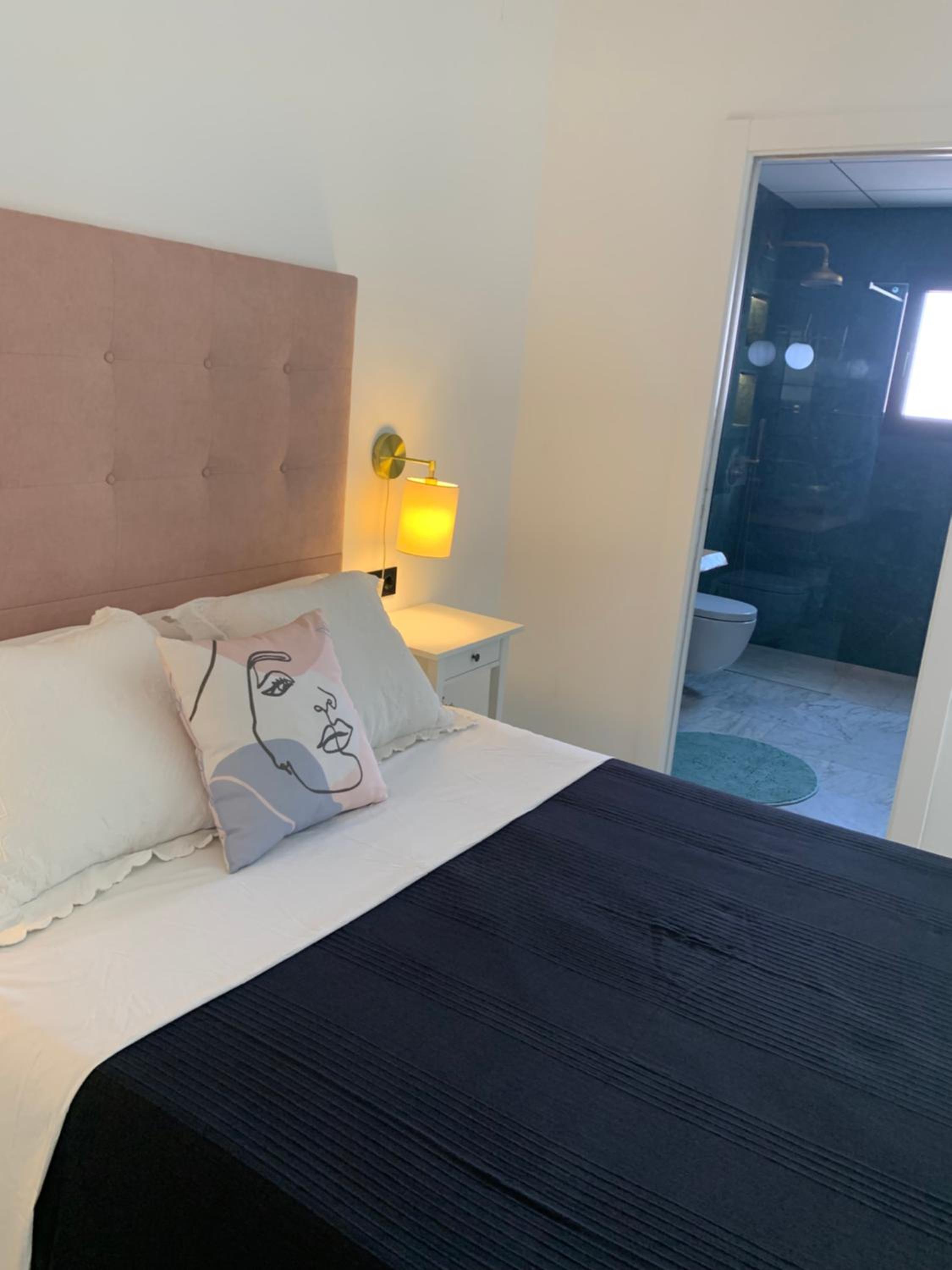 Habitación Doble con Baño Privado