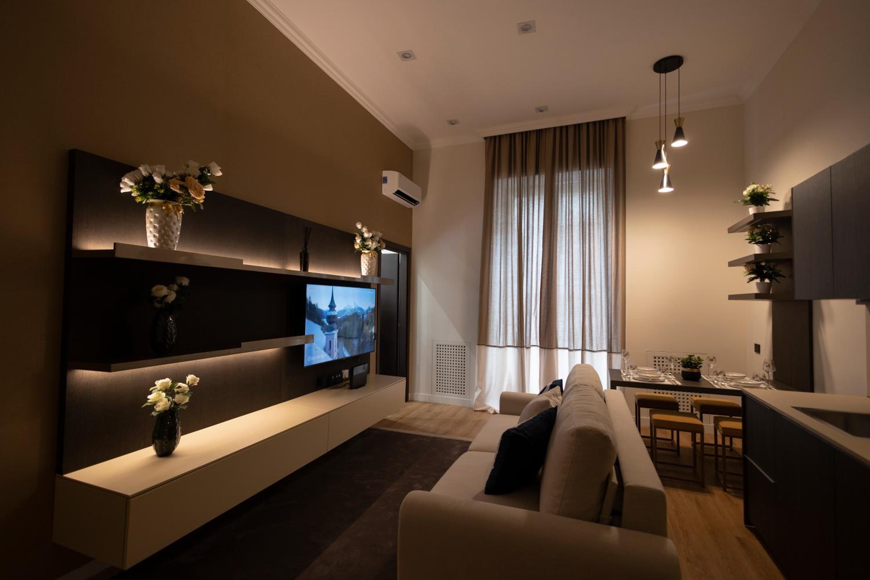 One-Bedroom Apartment