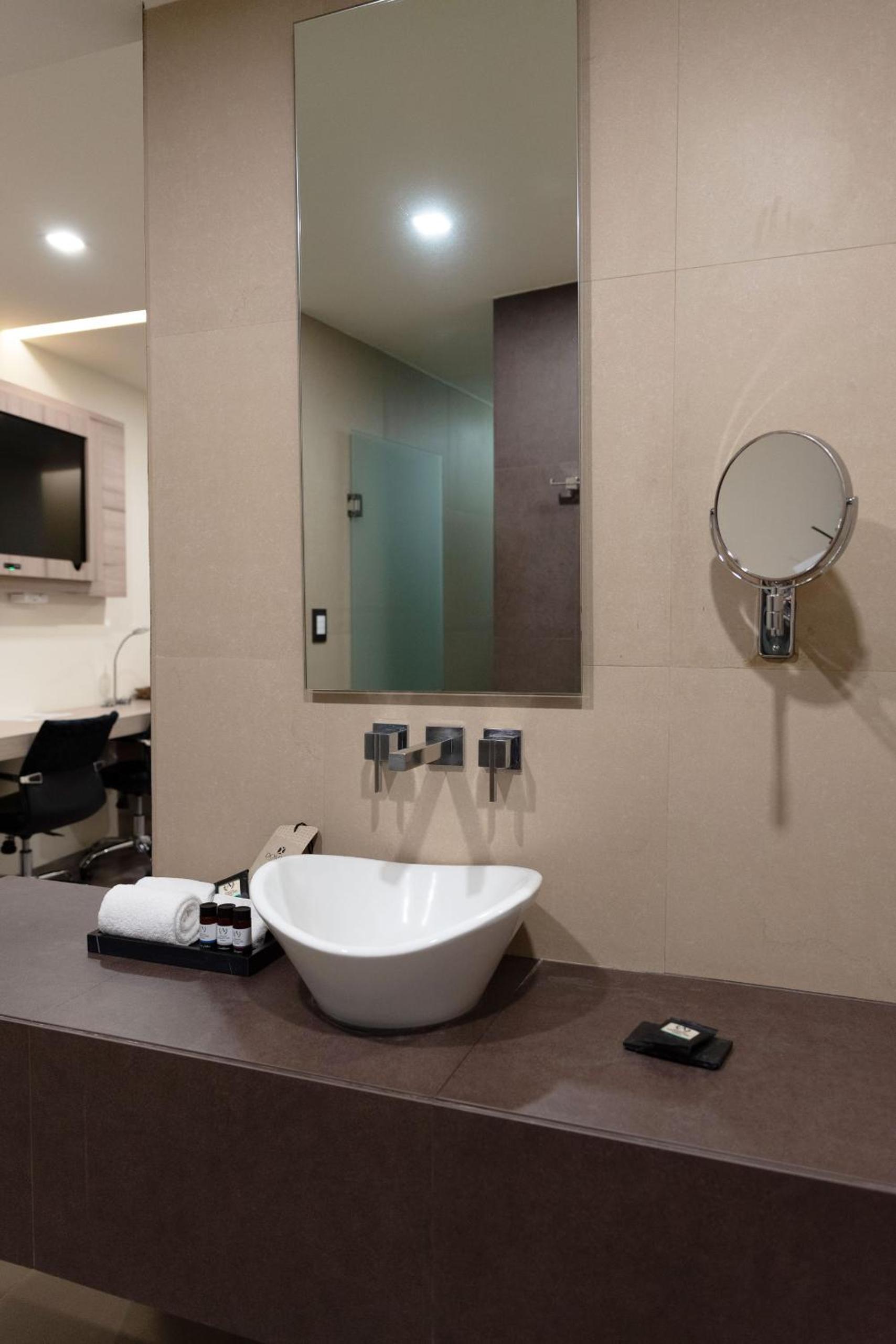 Superior Standard Room - Photo 4