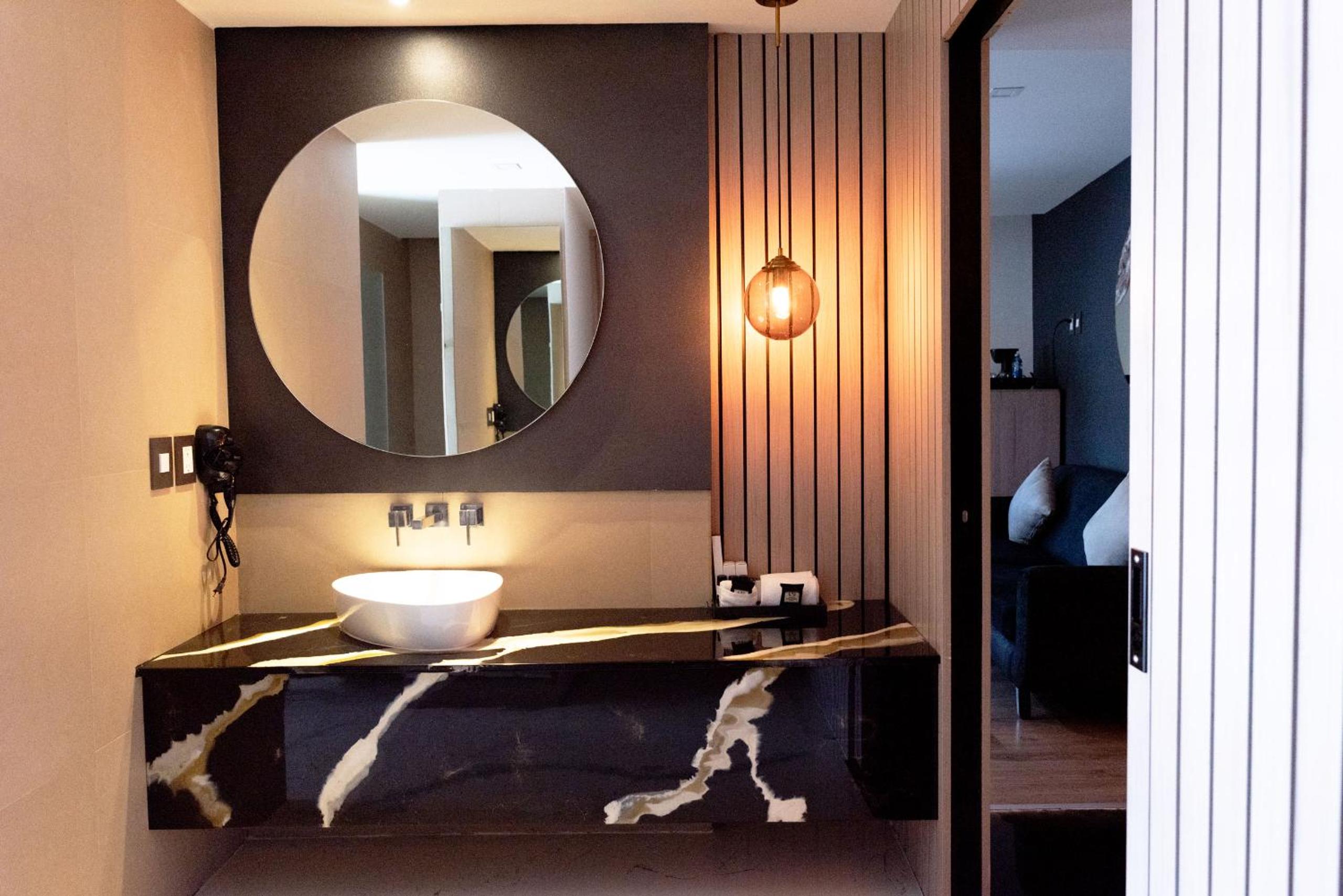 Junior Suite - Photo 8