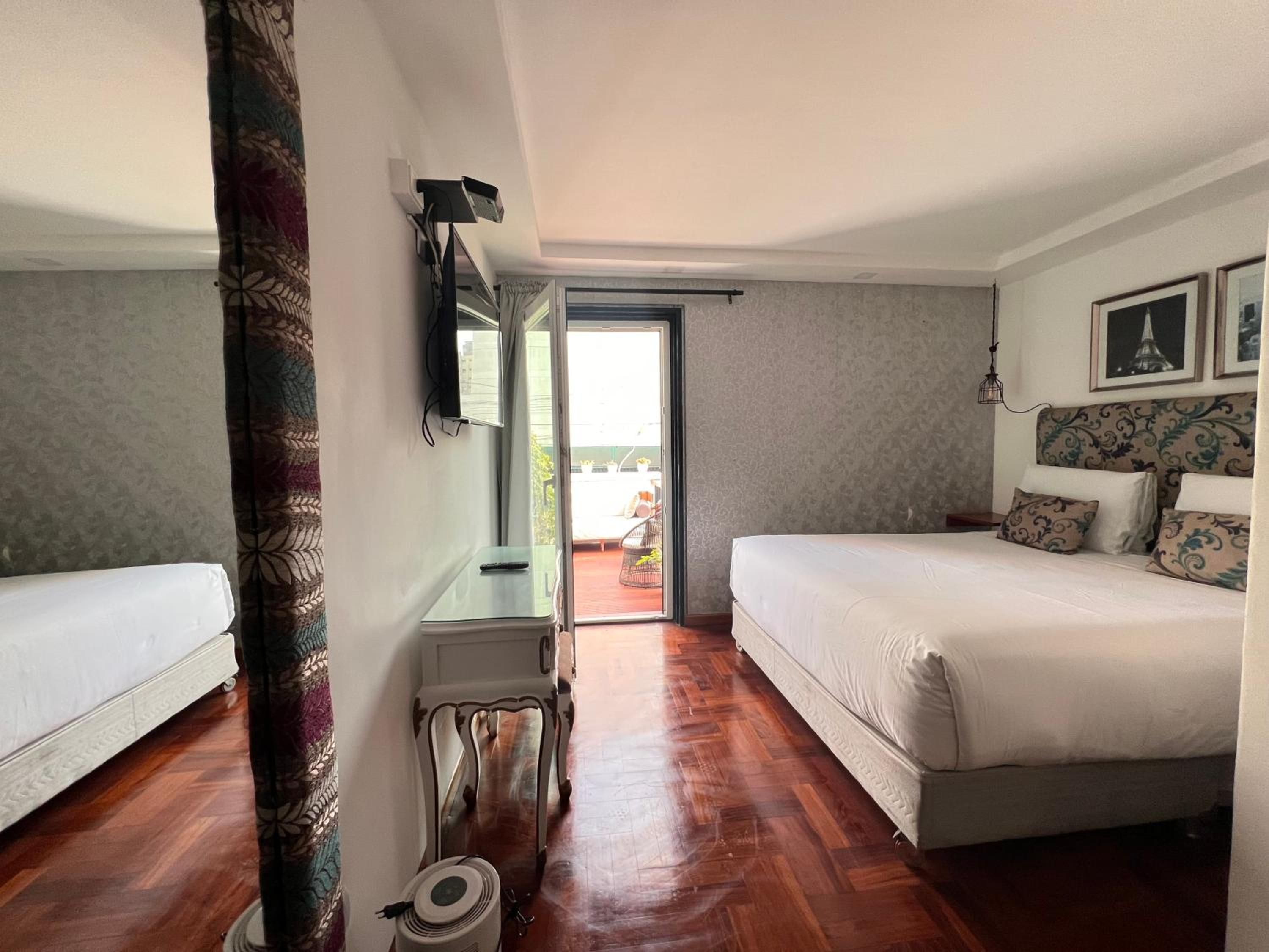 Double Room with Balcony photo 1