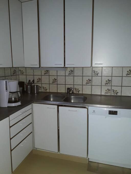 Three-Bedroom Apartment photo 2