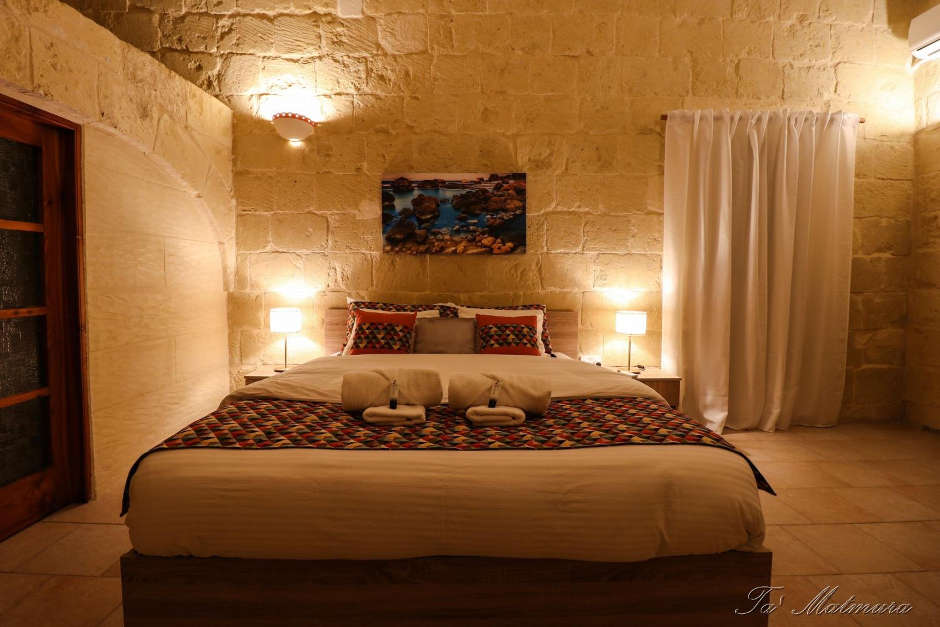 Deluxe Double Room - Photo 15