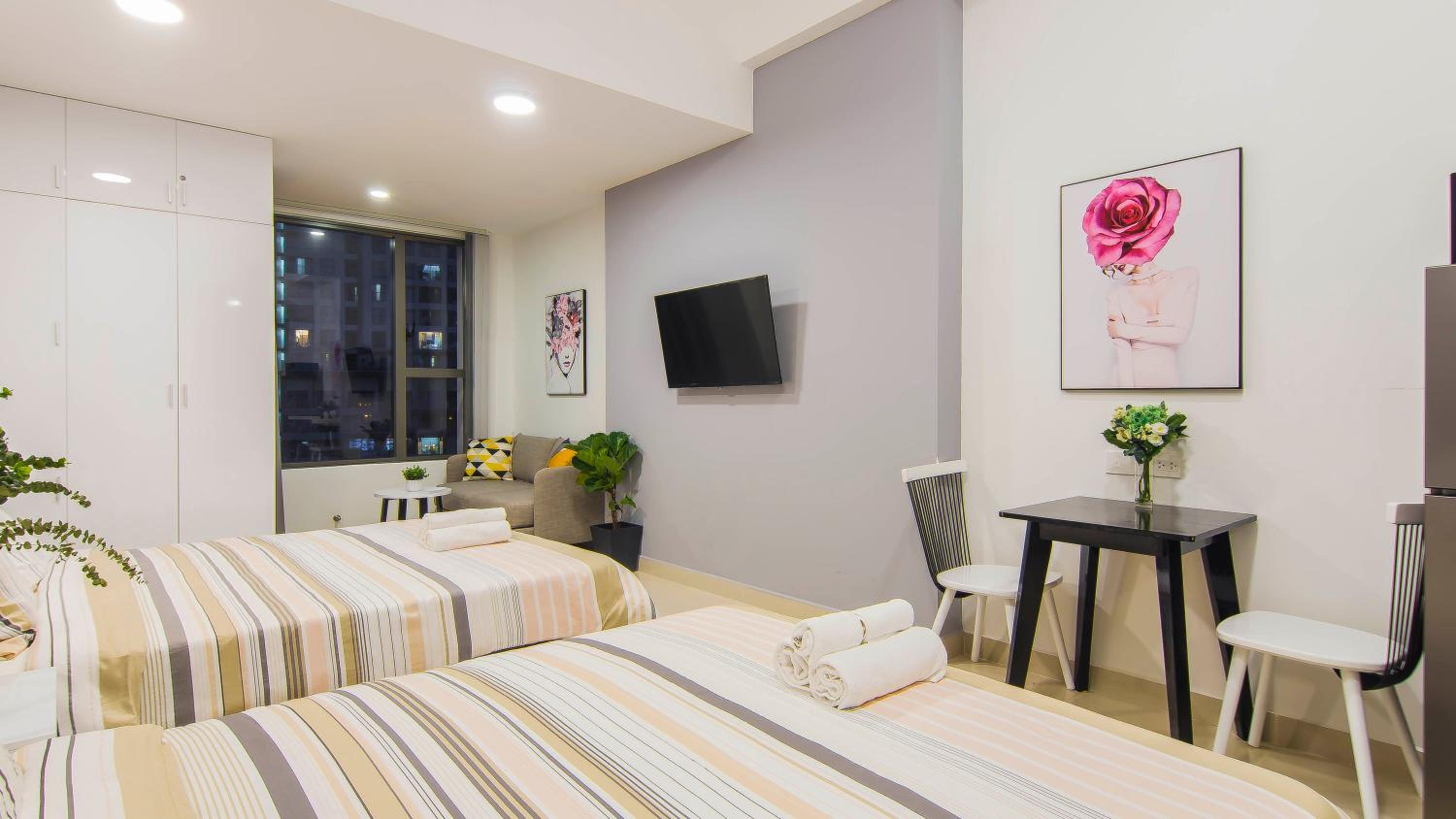 Deluxe Family Room