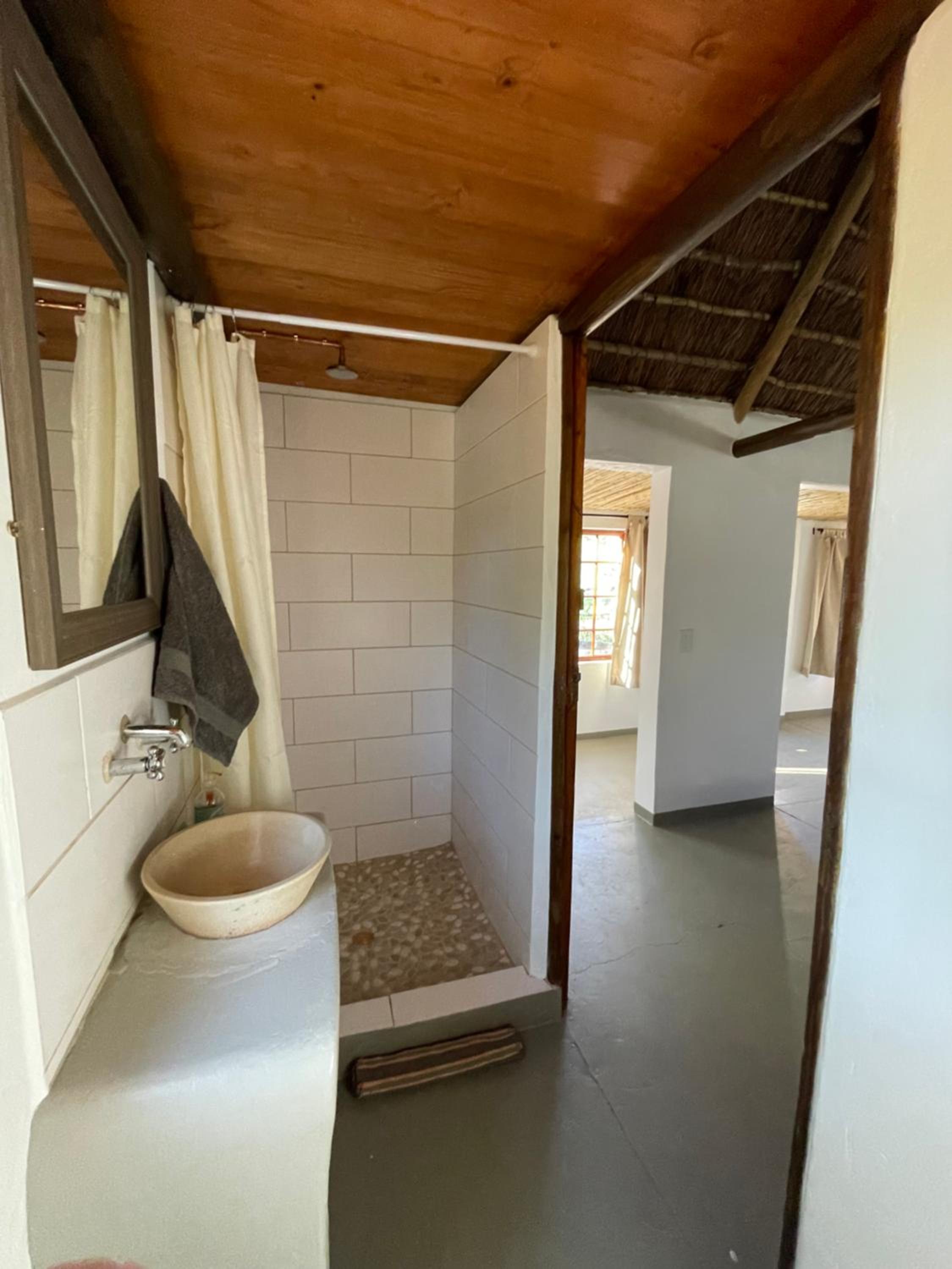 Chalet with Outdoor Kitchenette photo 3