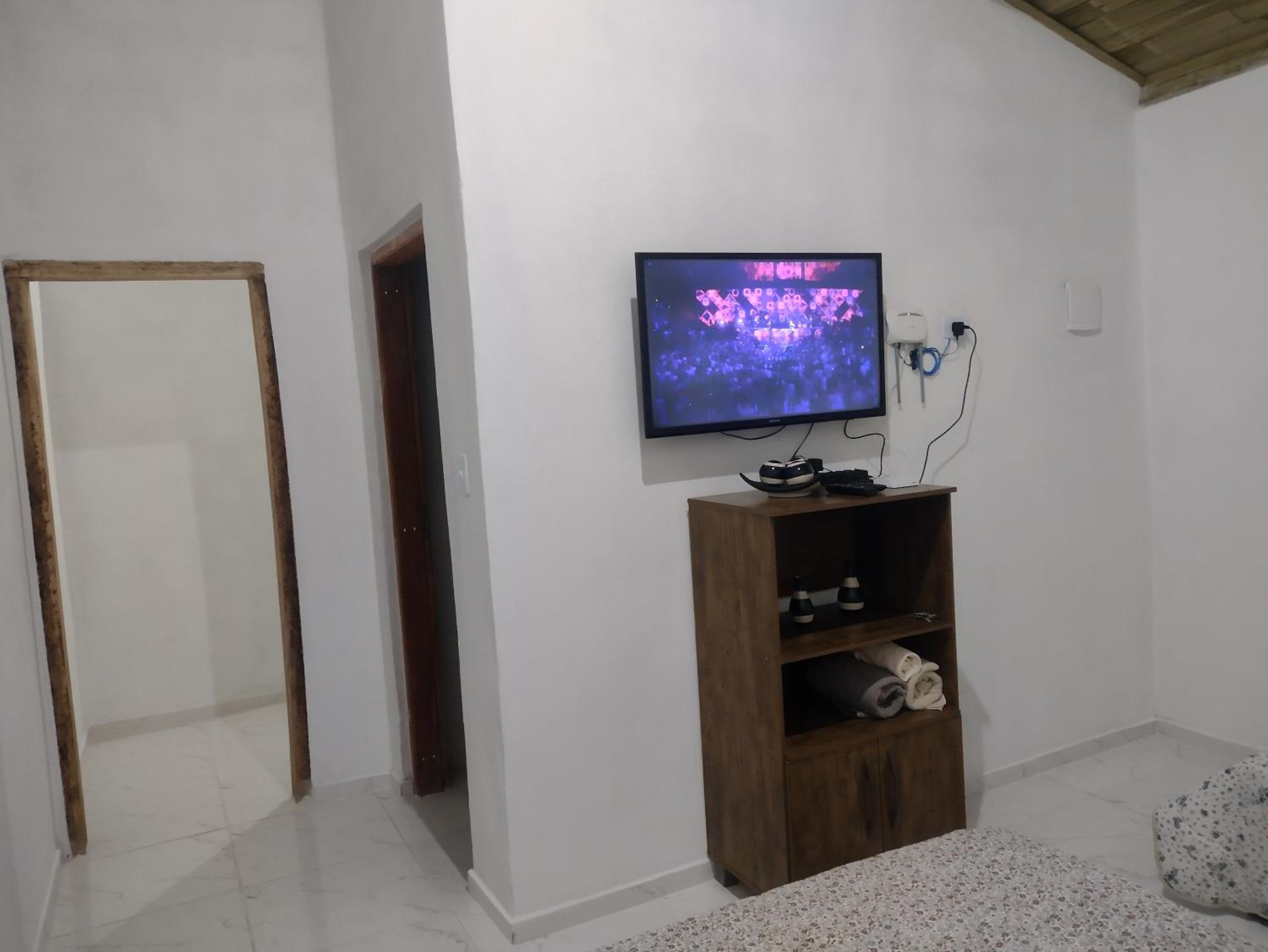 Family Room with Balcony - Photo 4