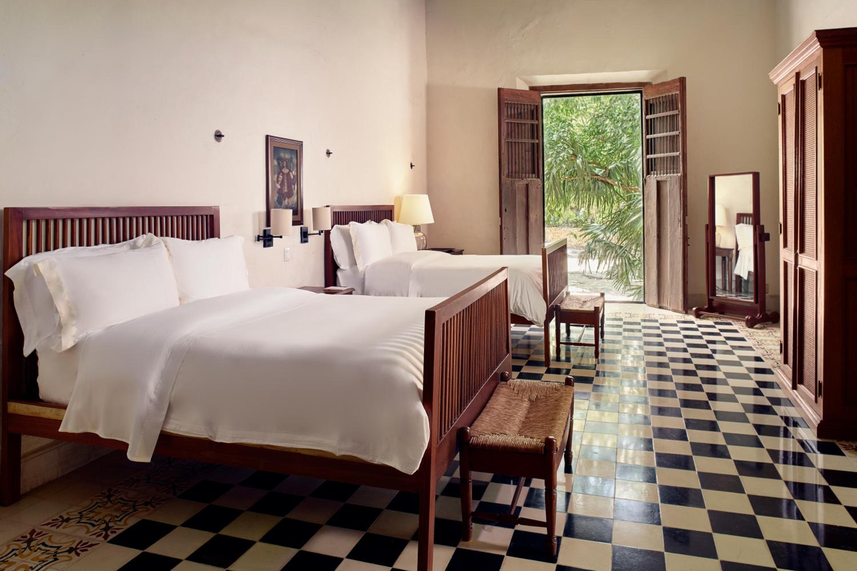 Deluxe Twin Suite photo 3
