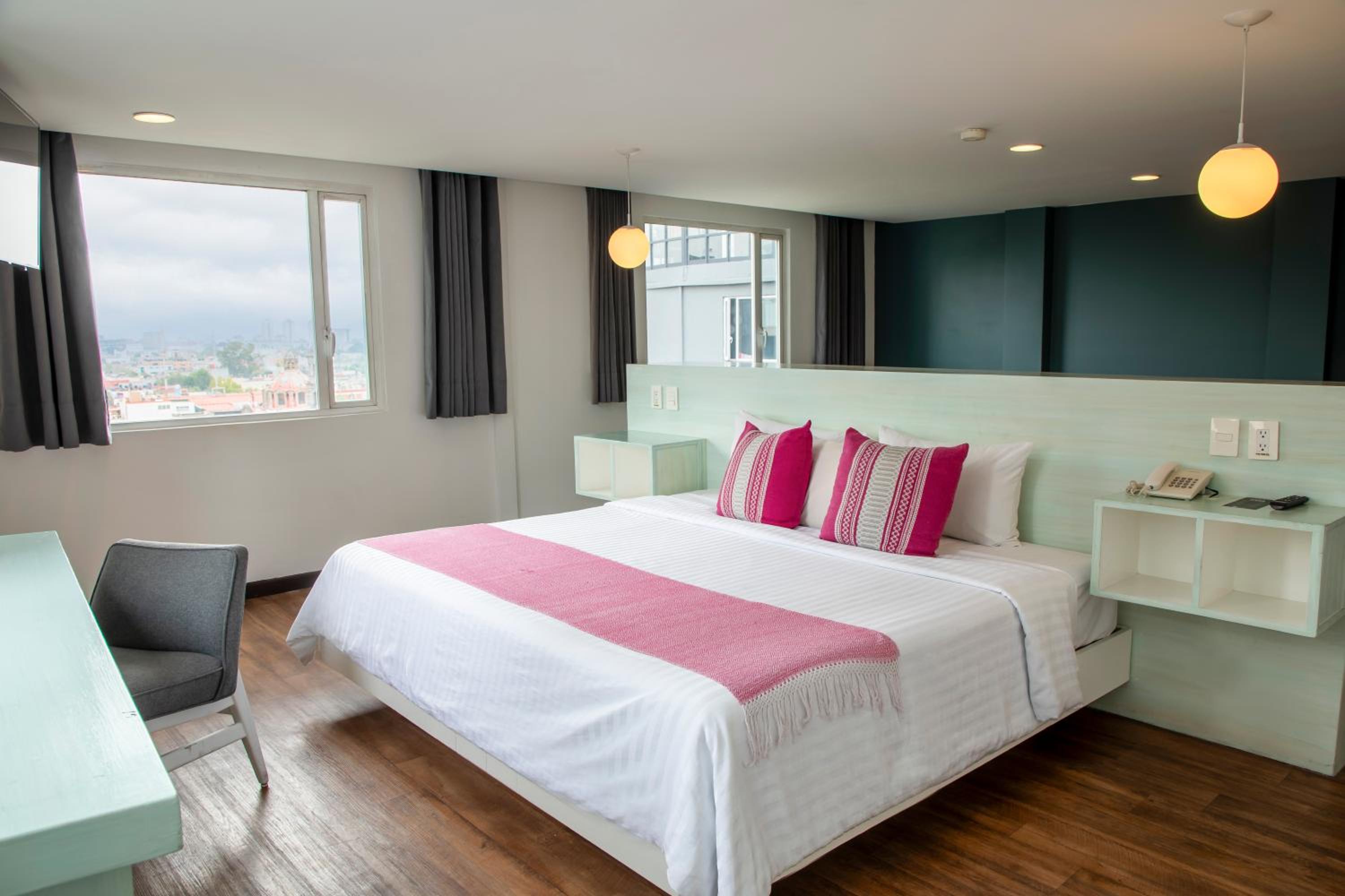 Superior King Suite
