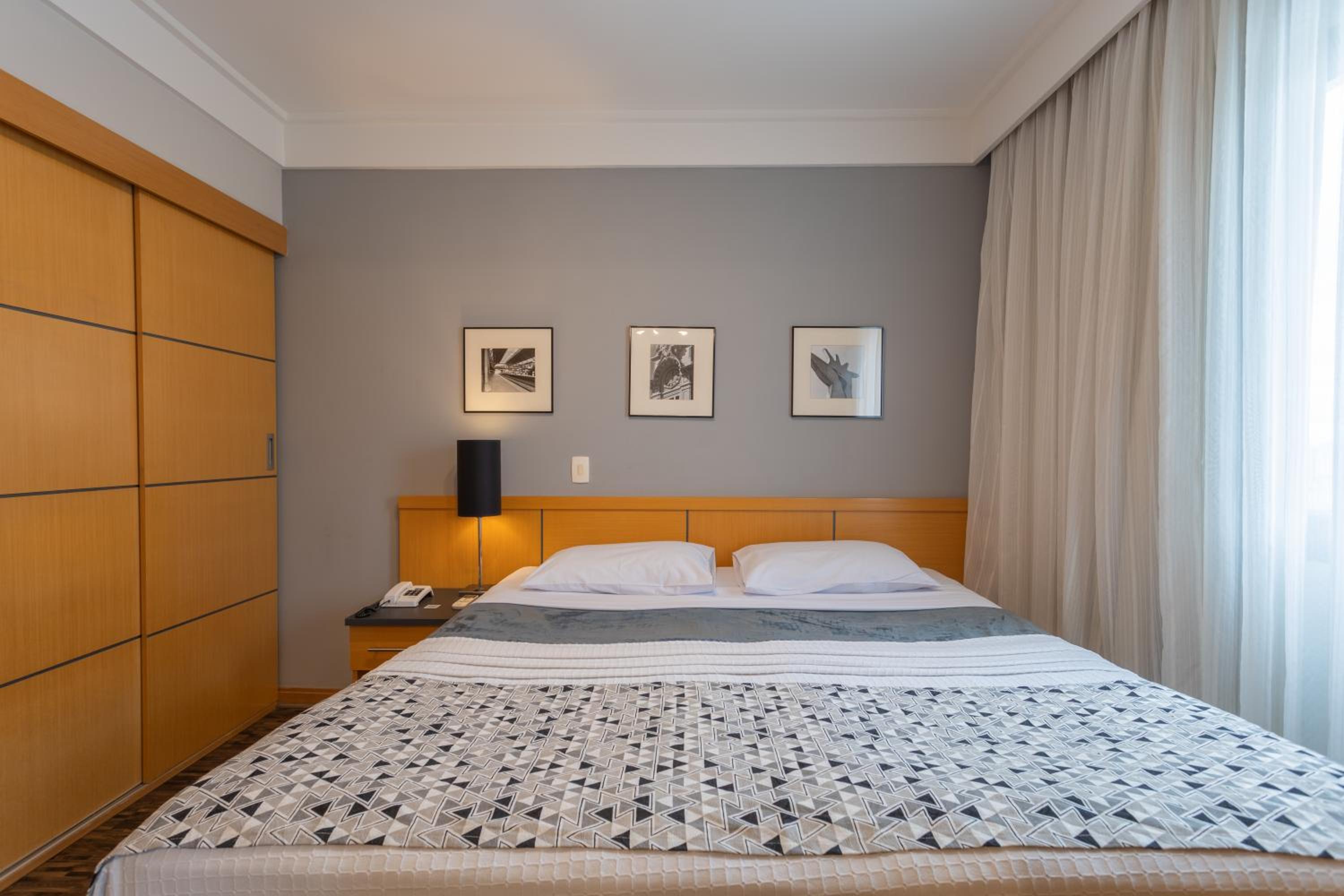Standard Double Room thumbnail 6