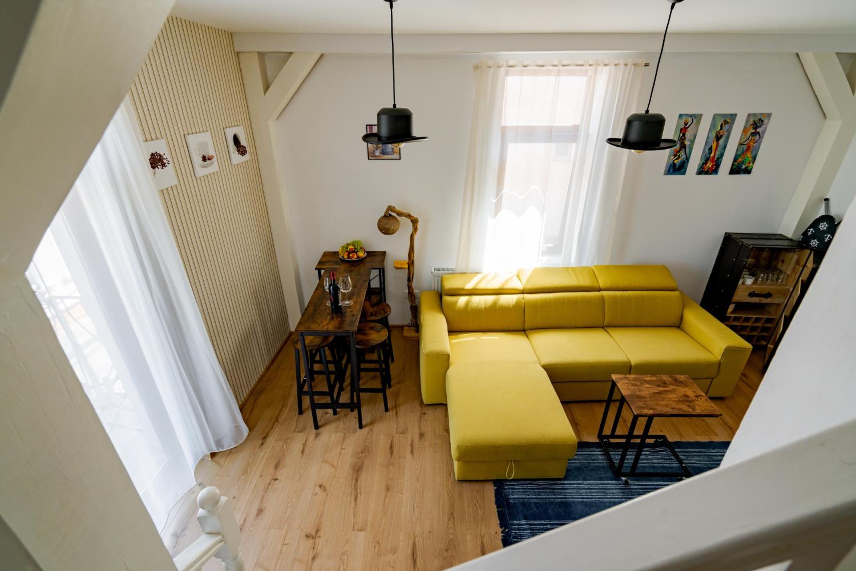 Three-Bedroom Apartment - Photo 4