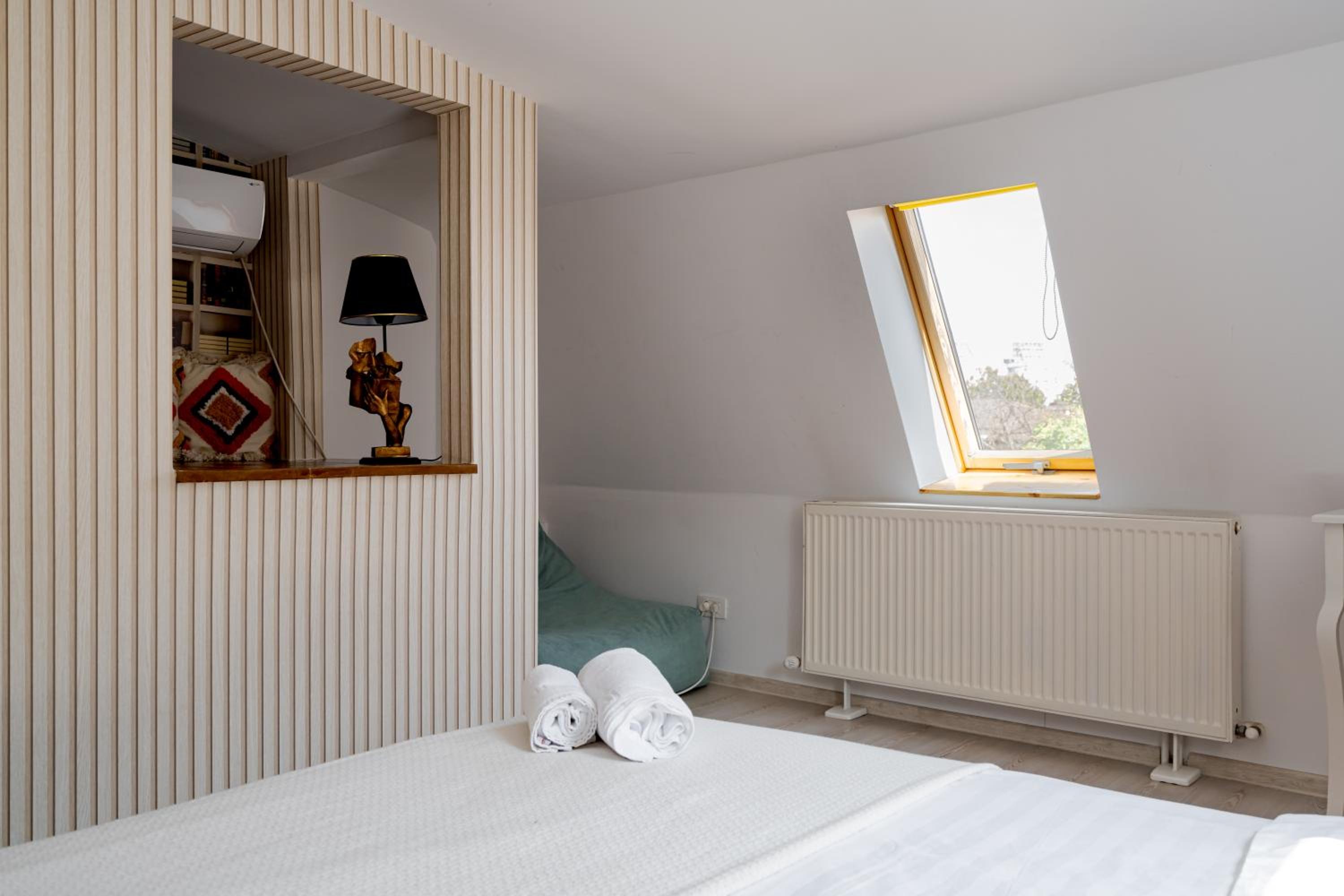 Three-Bedroom Apartment - Photo 7