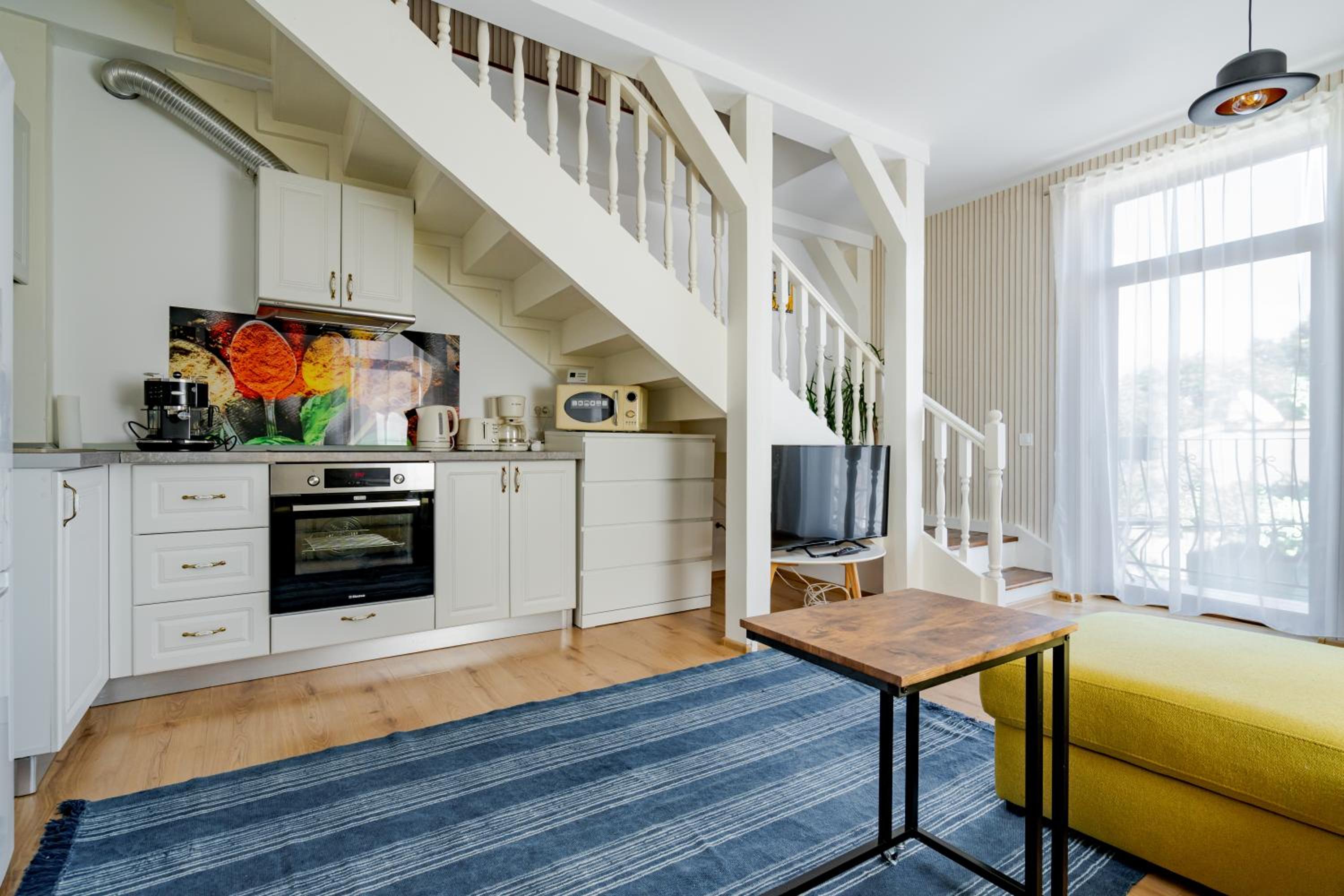 Three-Bedroom Apartment - Photo 8