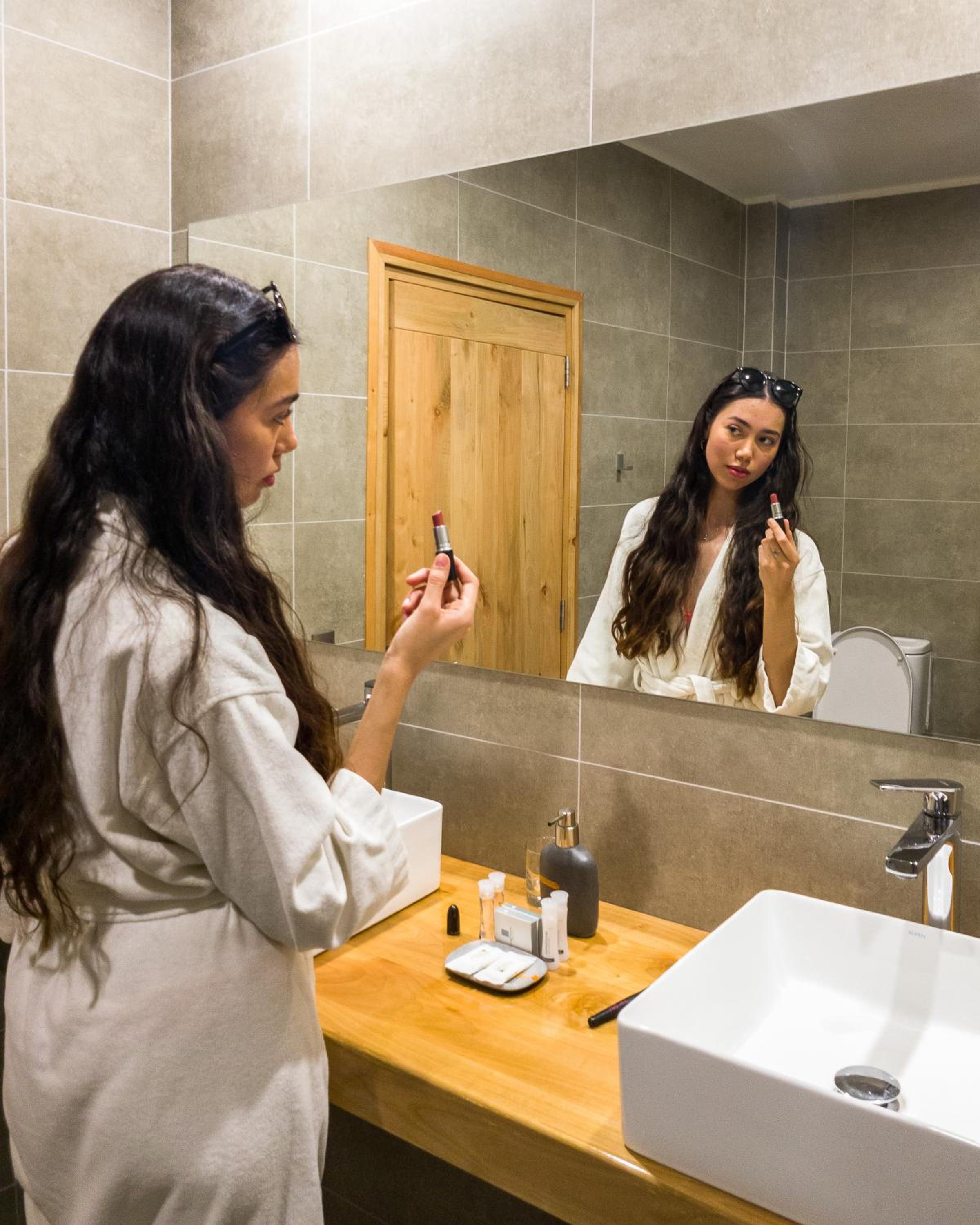 King Suite with Spa Bath photo 3