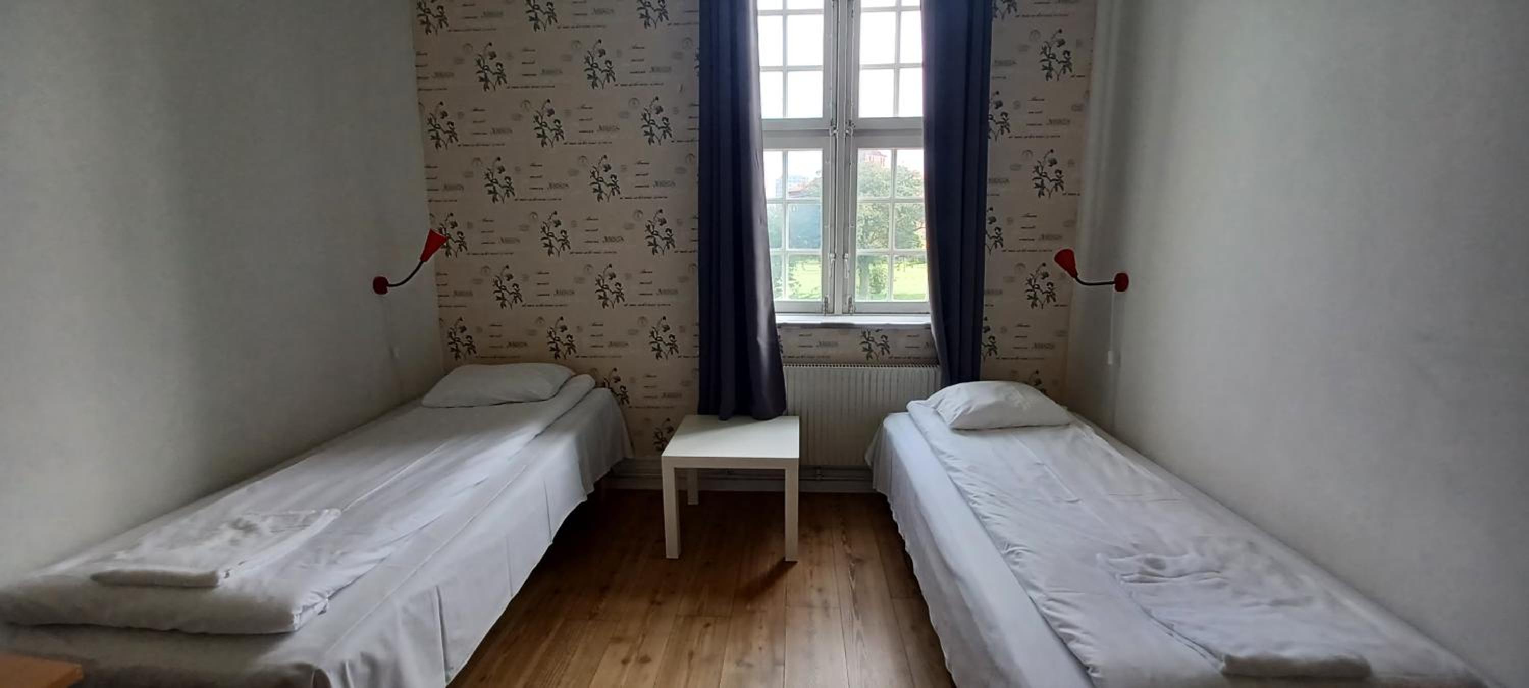 Twin Room with Shared Bathroom photo 1