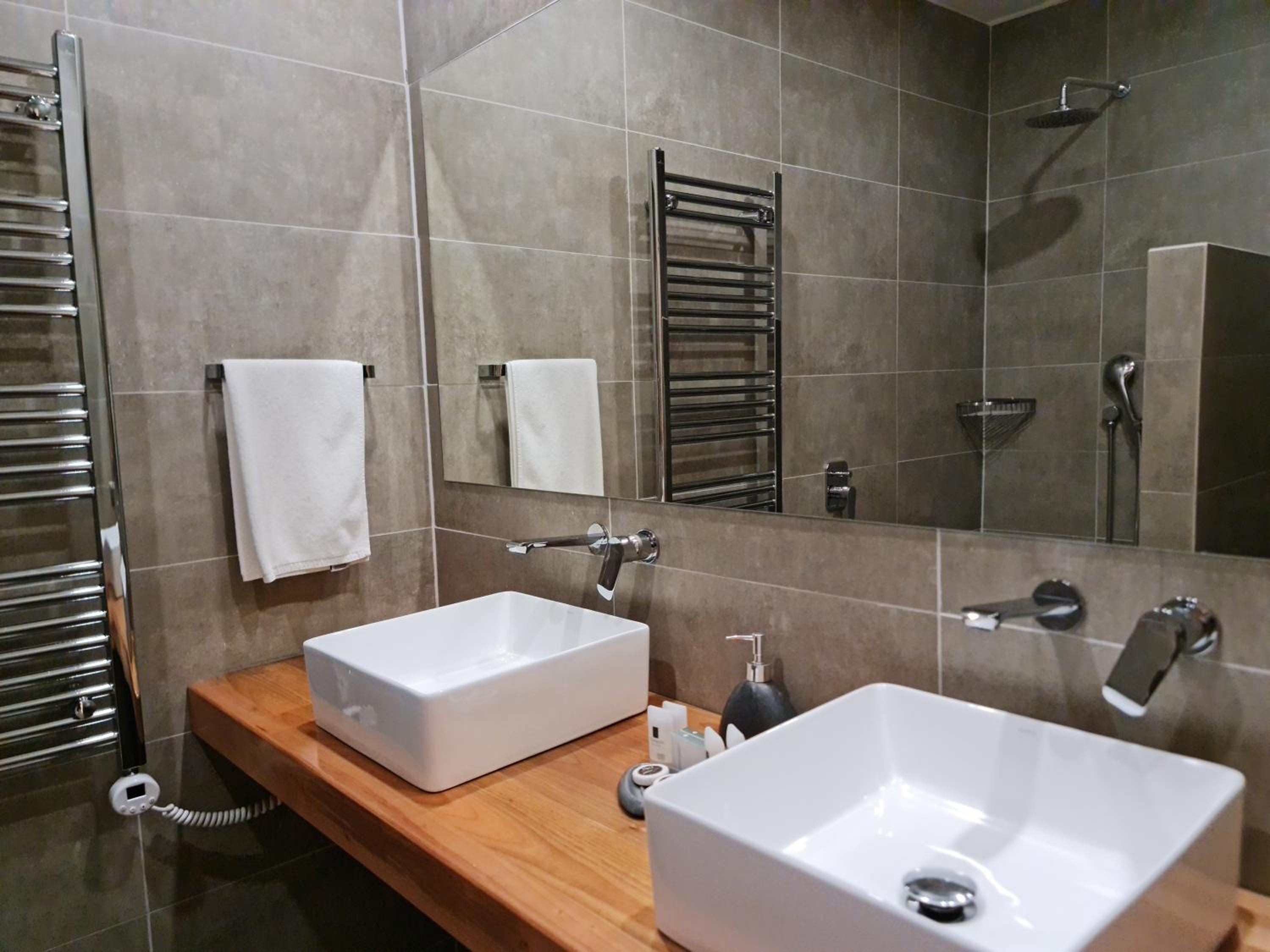 King Room with Spa Bath photo 3
