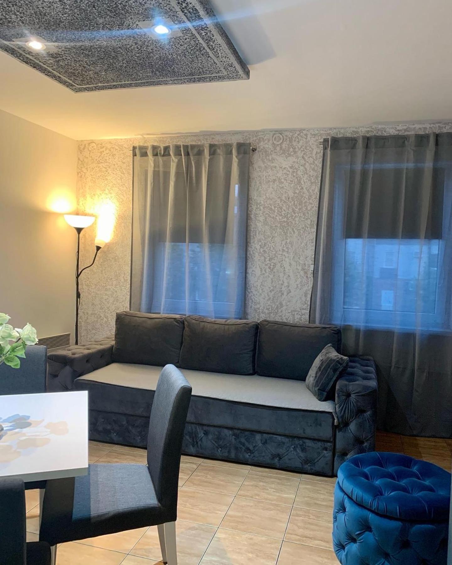 Apartment photo 2