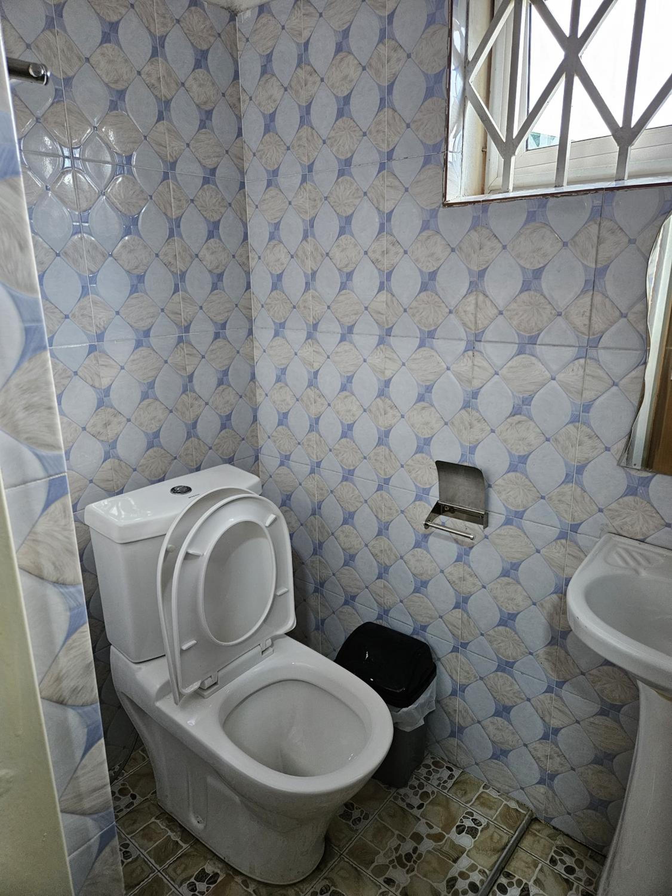 Double Room with Private Bathroom photo 2