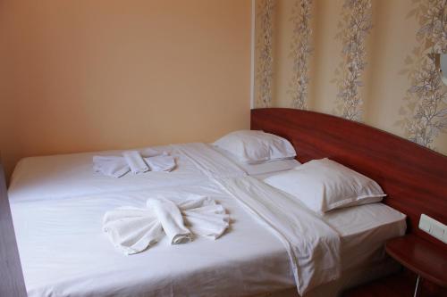 One-Bedroom Apartment with Balcony photo 1