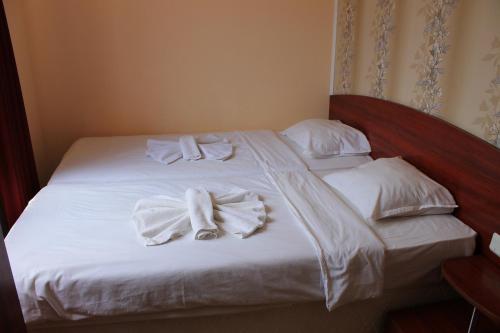 One-Bedroom Apartment with Balcony photo 2