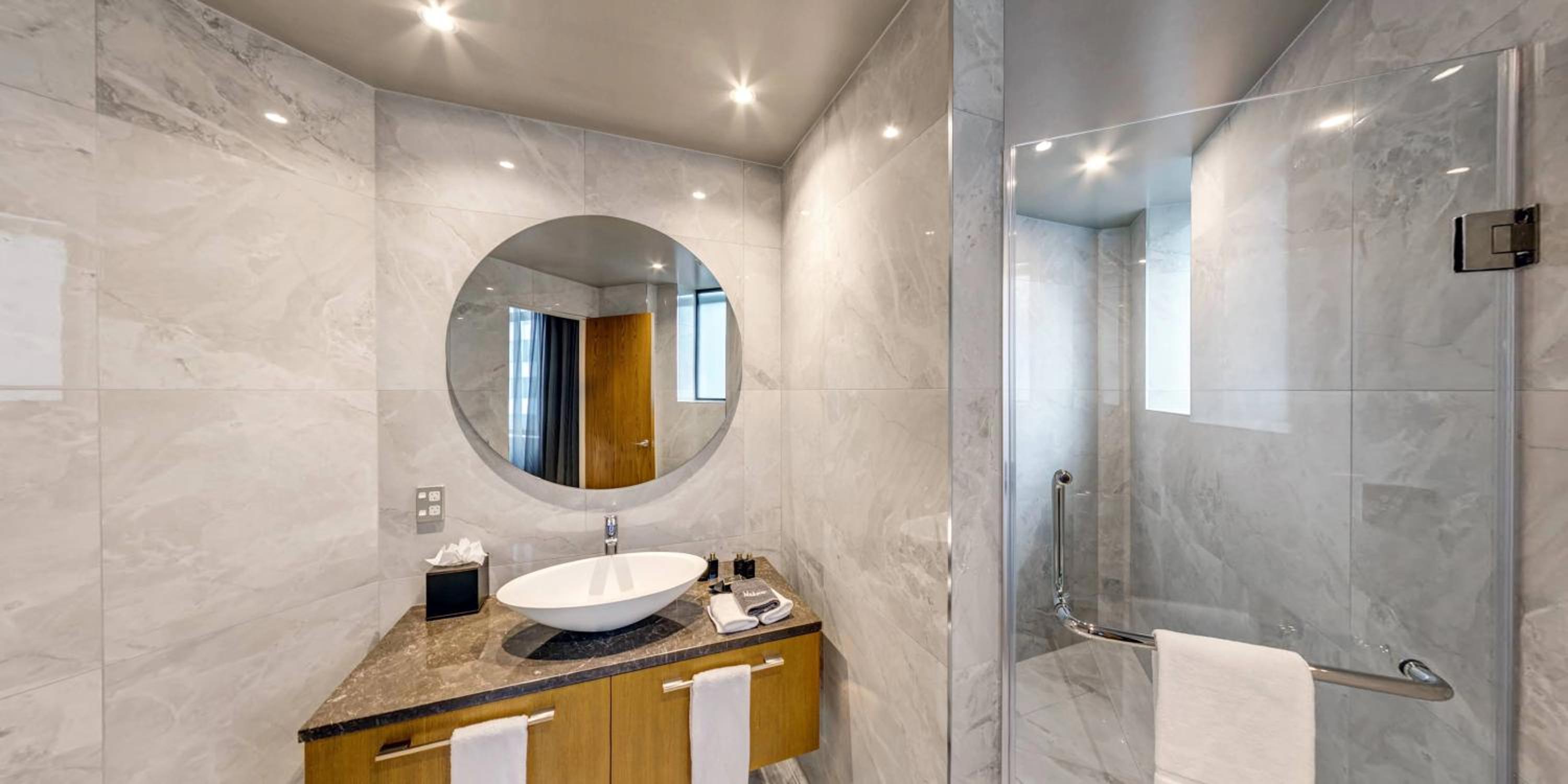 Superior Three Bedroom Suite thumbnail 5