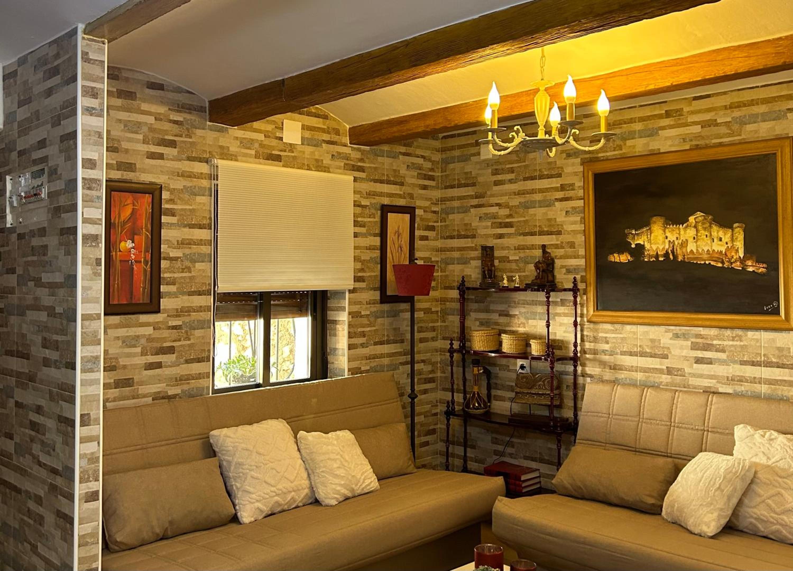 Casa de cuatro habitaciones