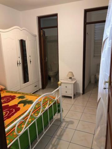 One-Bedroom Apartment - Photo 4