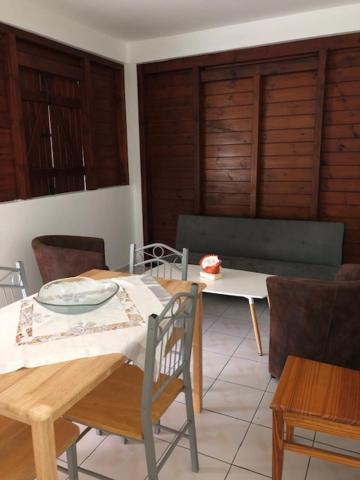 One-Bedroom Apartment - Photo 8