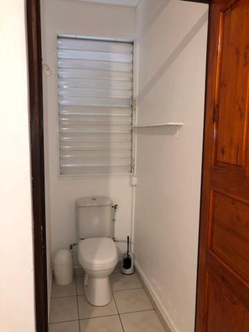 One-Bedroom Apartment - Photo 9