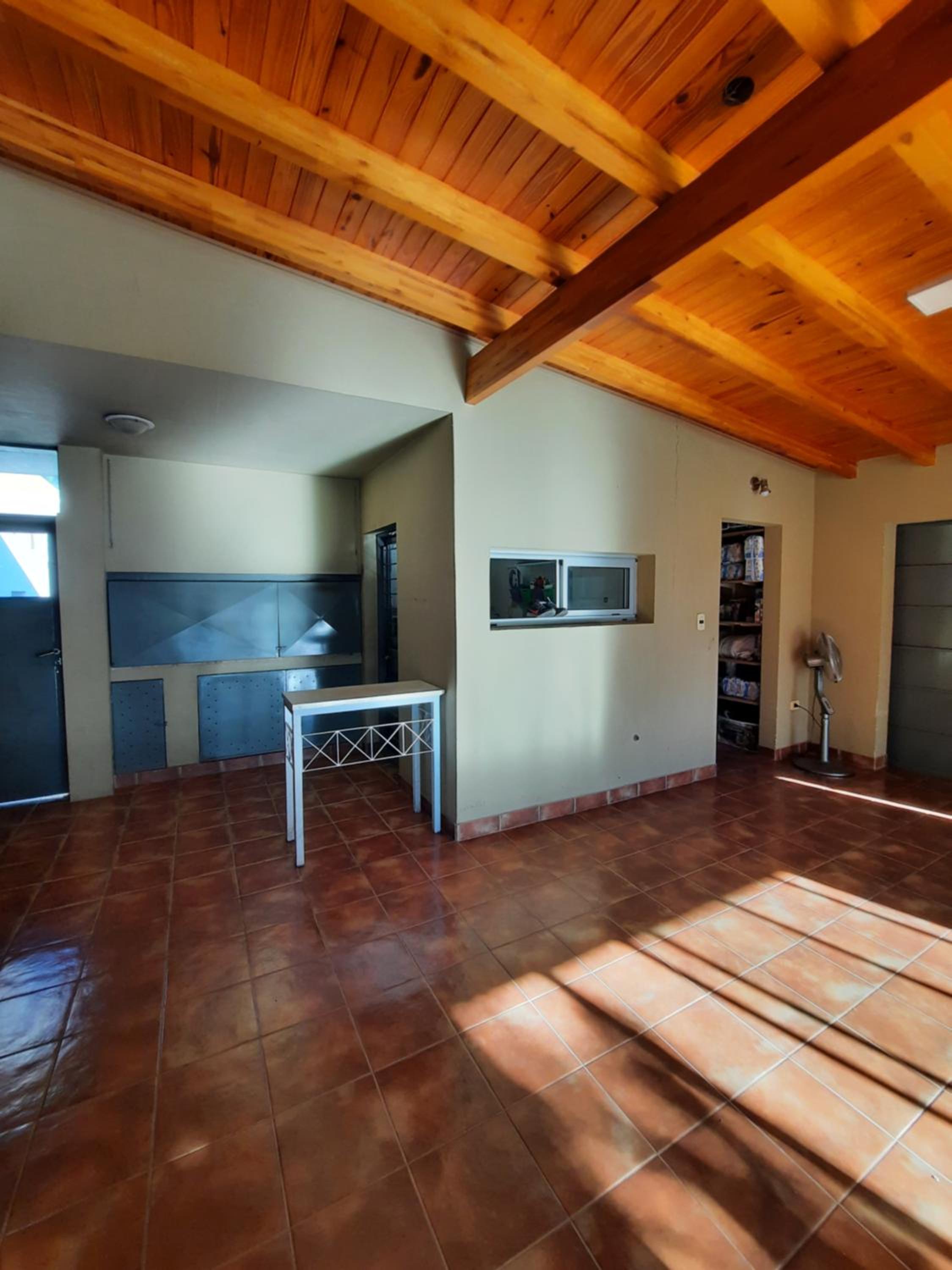 Three-Bedroom House photo 3