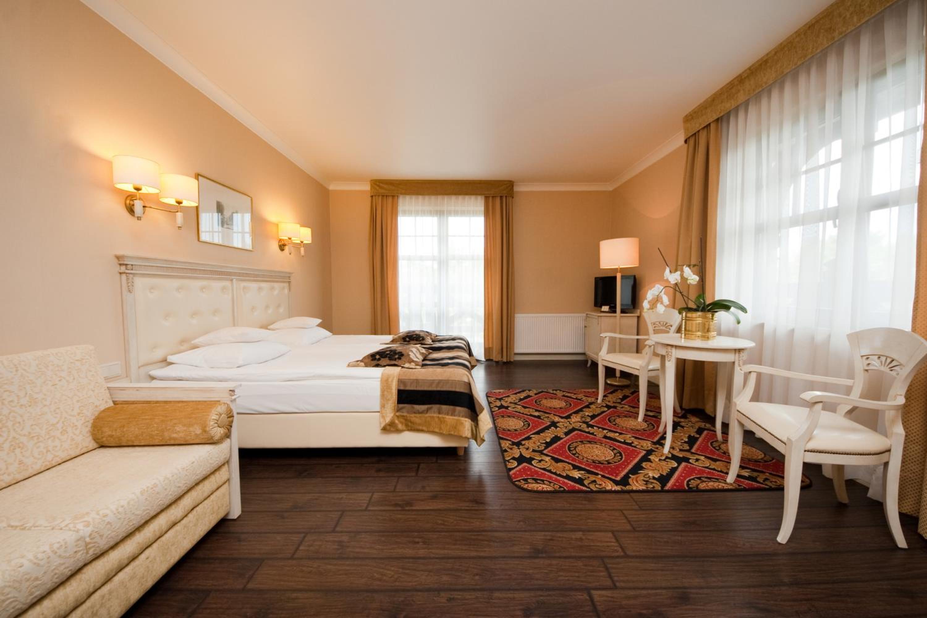 Comfort Room (Building A) - Photo 3