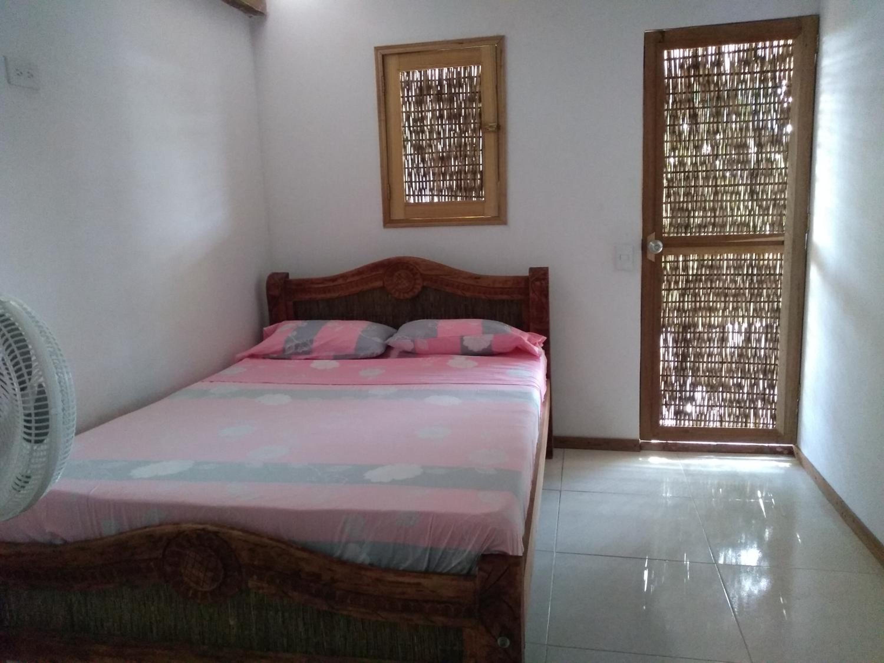 Double Room With Private Bathroom photo 3