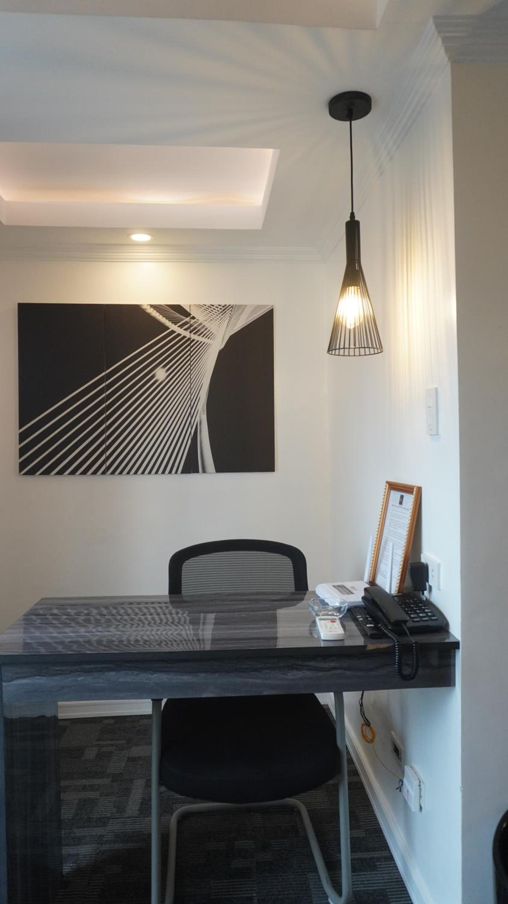 Studio with Balcony - Photo 11
