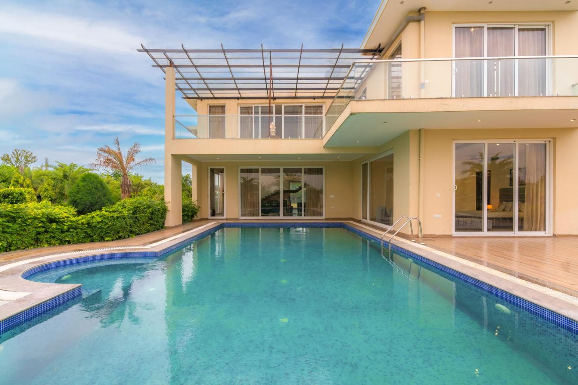Three-Bedroom Villa photo 3