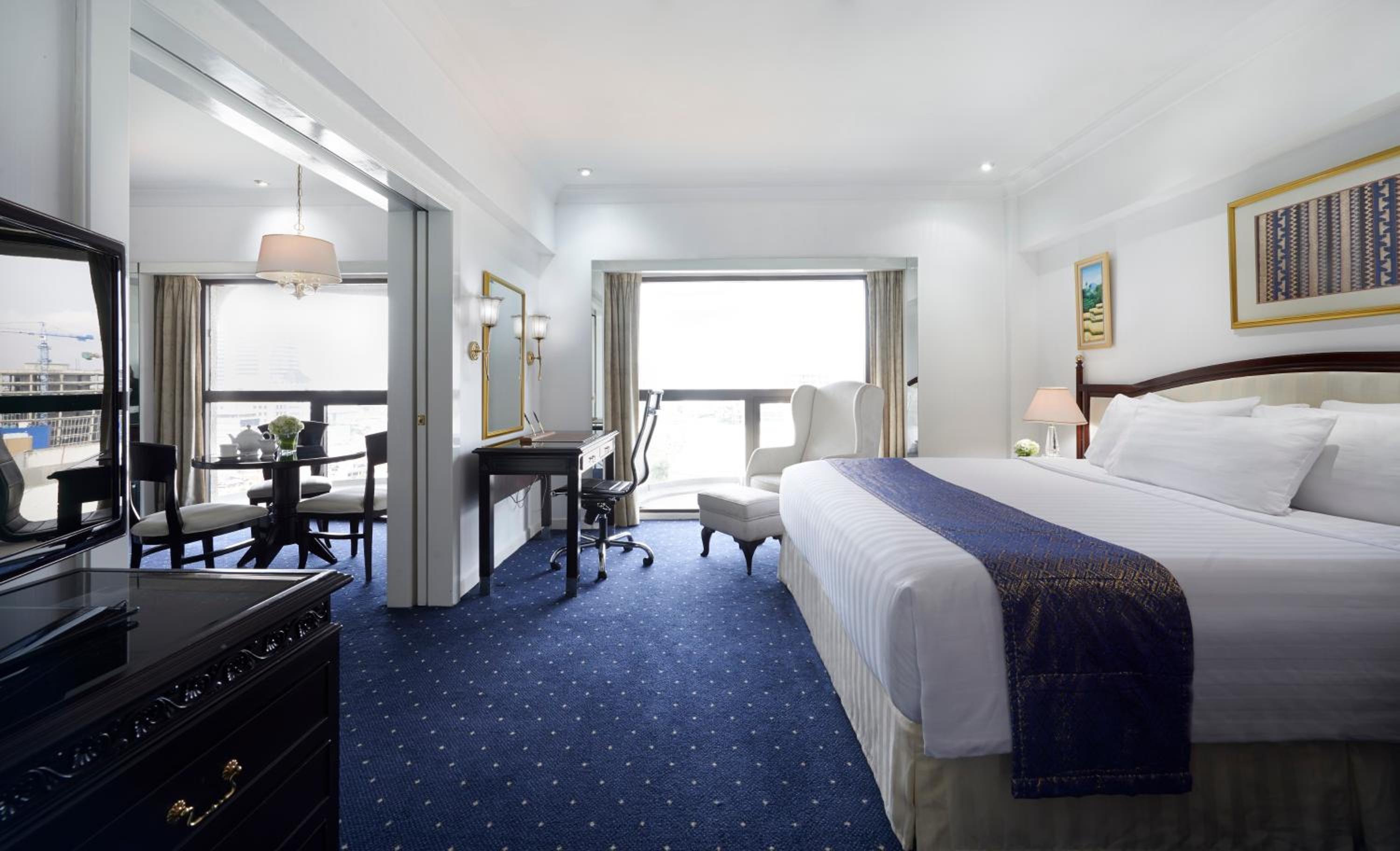 Pacific room King bed city view - Executive lounge access - Photo 1