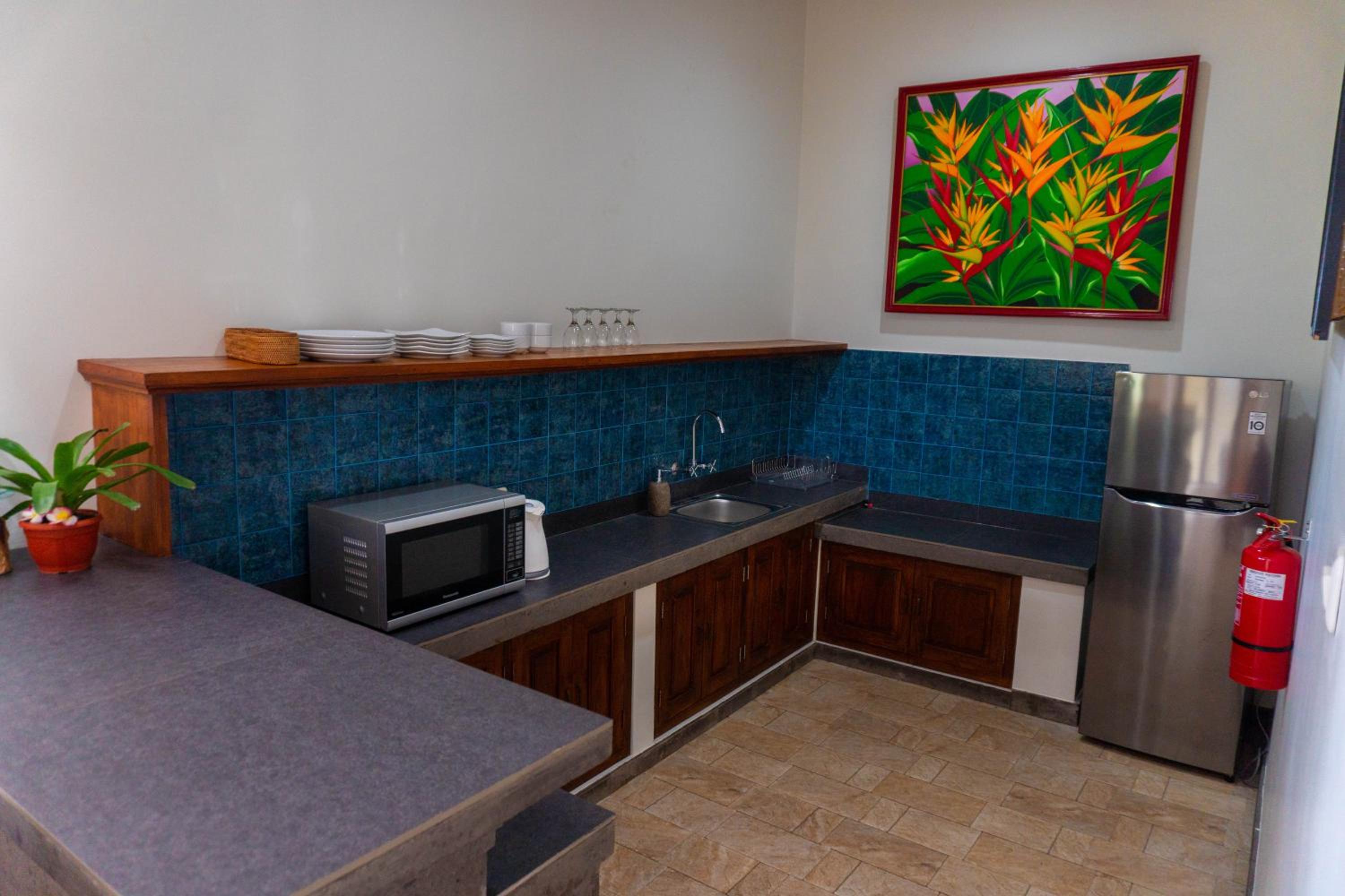 Two-Bedroom Villa - Photo 6