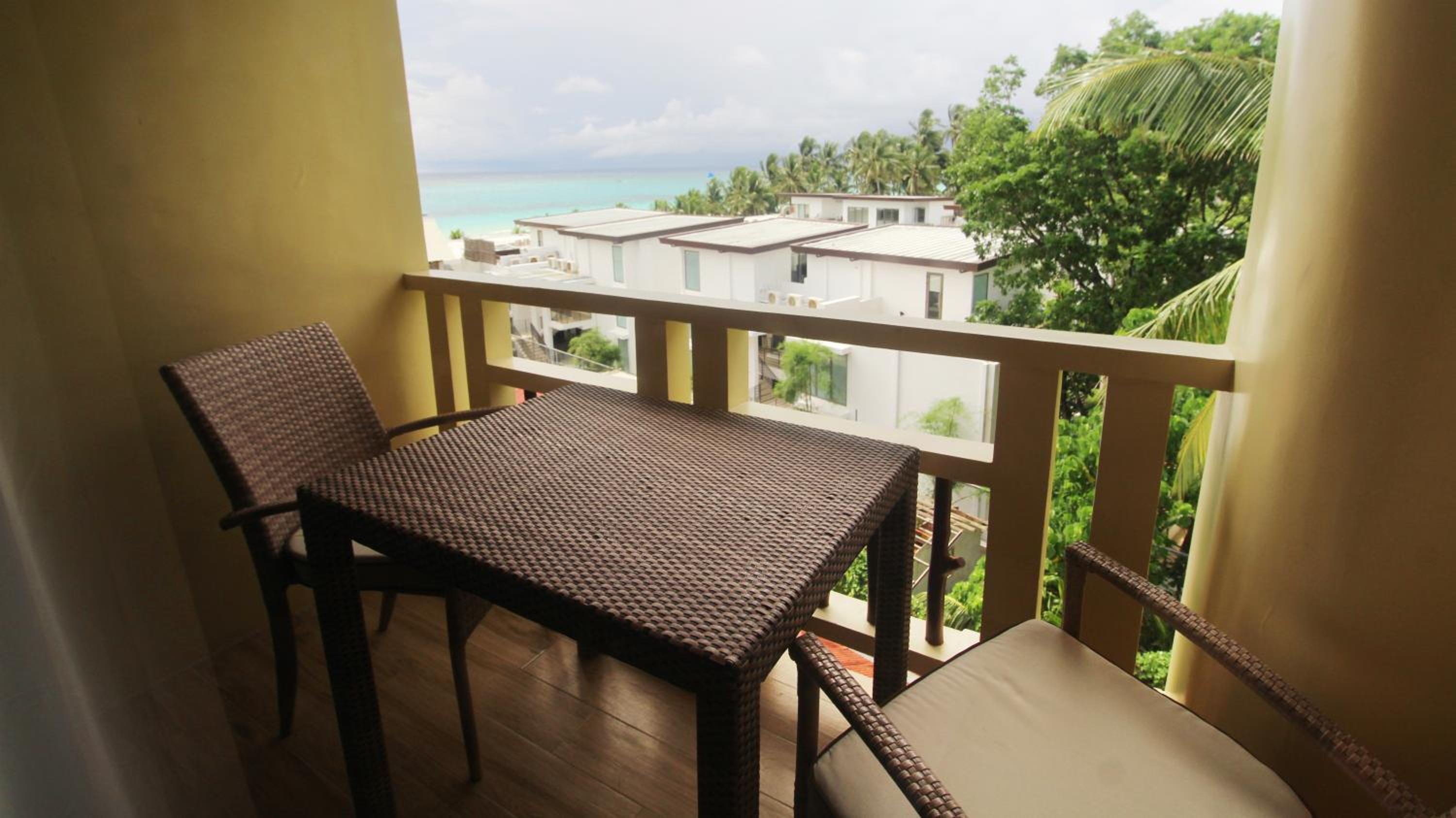 Deluxe Ocean View 2 Pax - Photo 5