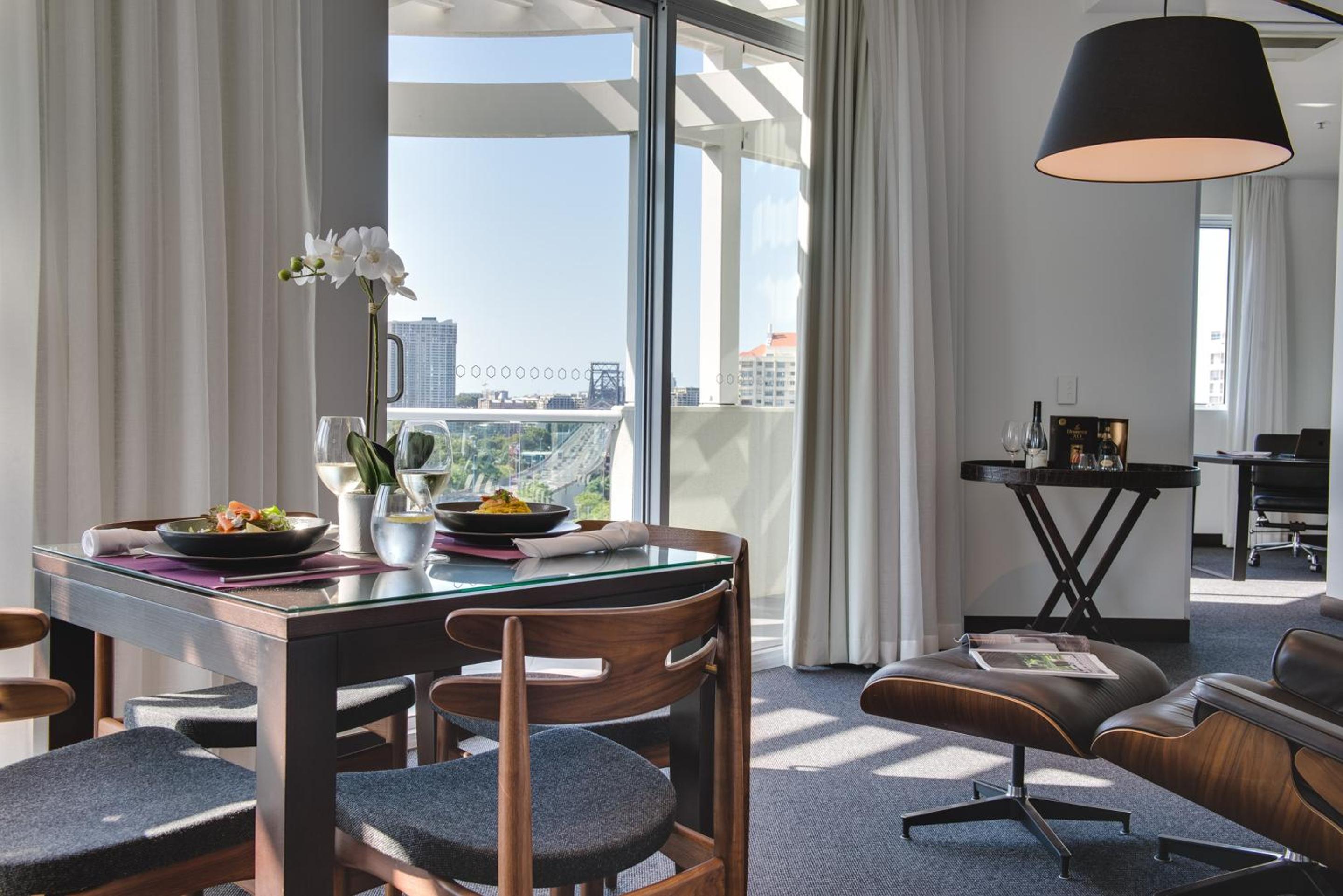 Altitude Suite - Photo 10