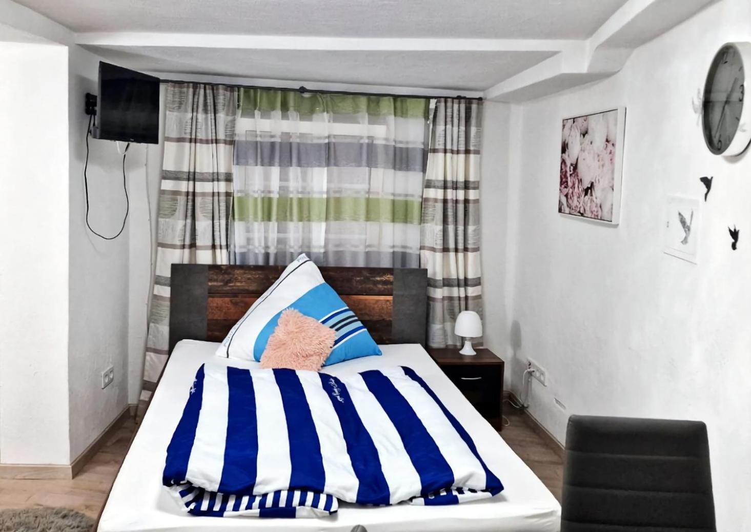 Double Or Twin Room With Private Bathroom photo 1