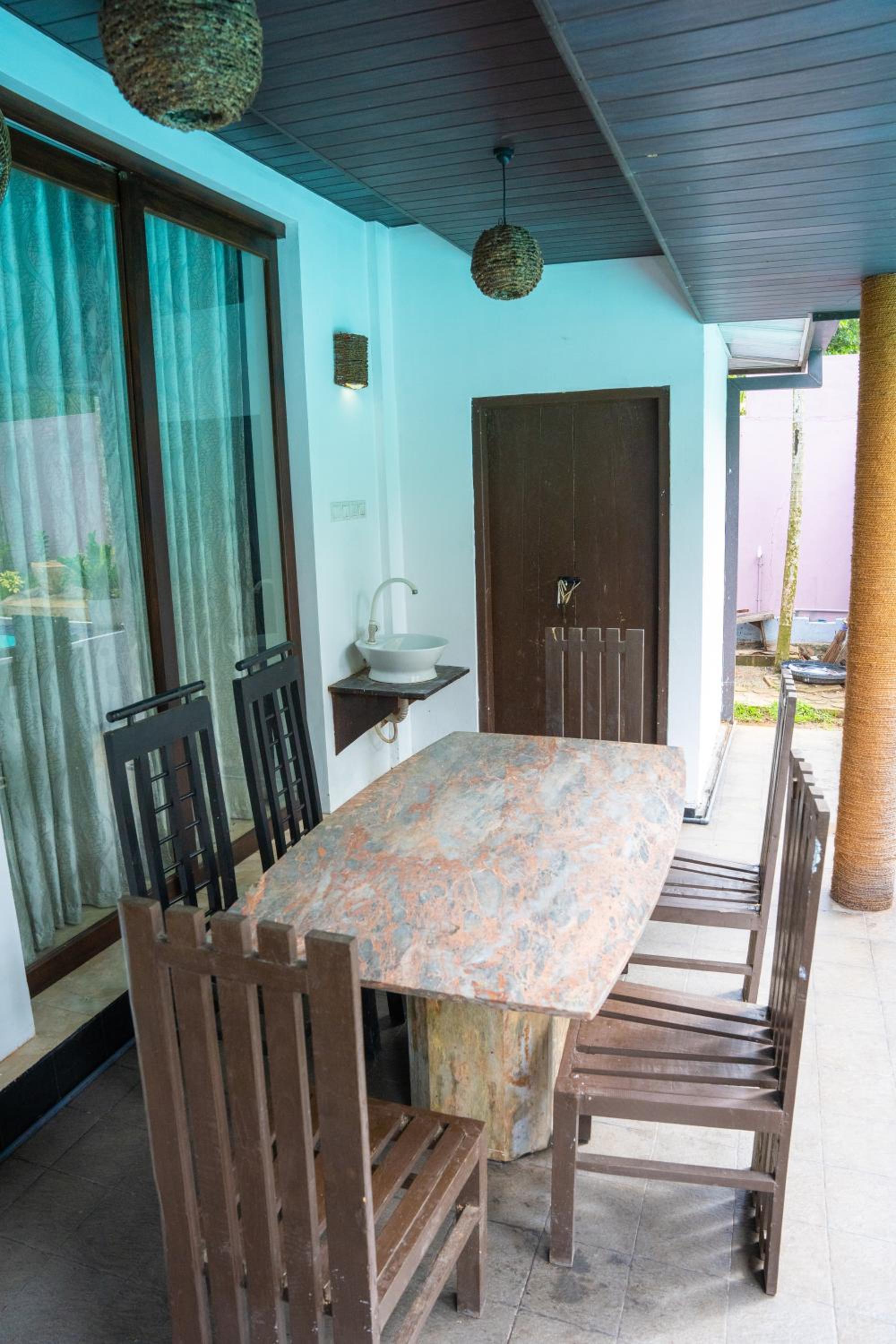 Three-Bedroom Villa photo 2
