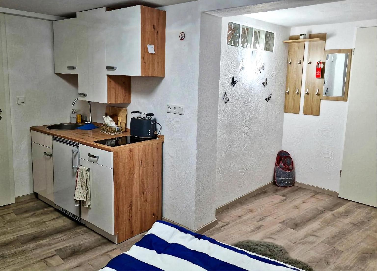 Double Or Twin Room With Private Bathroom photo 2