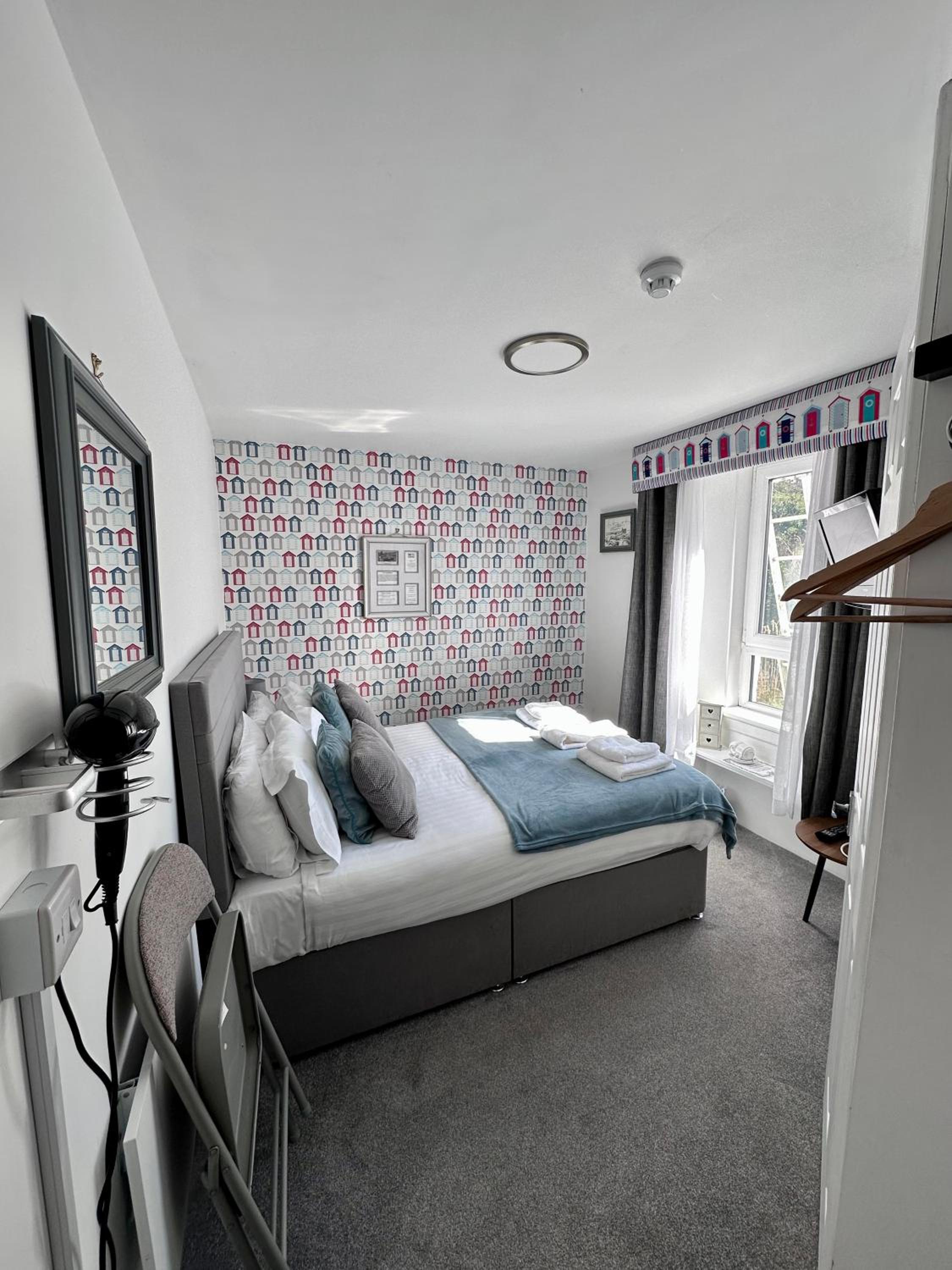 Small Double Room photo 1