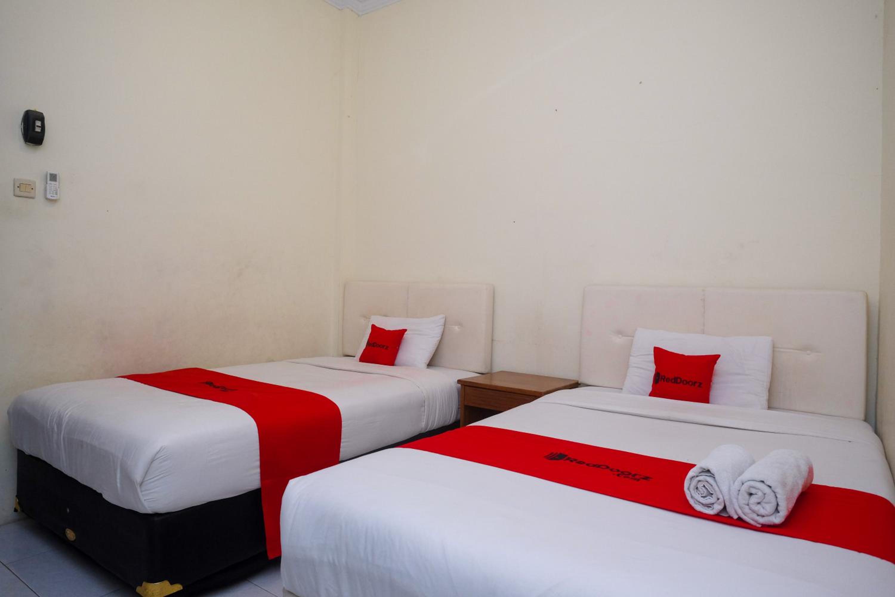 Standard Twin Room photo 2