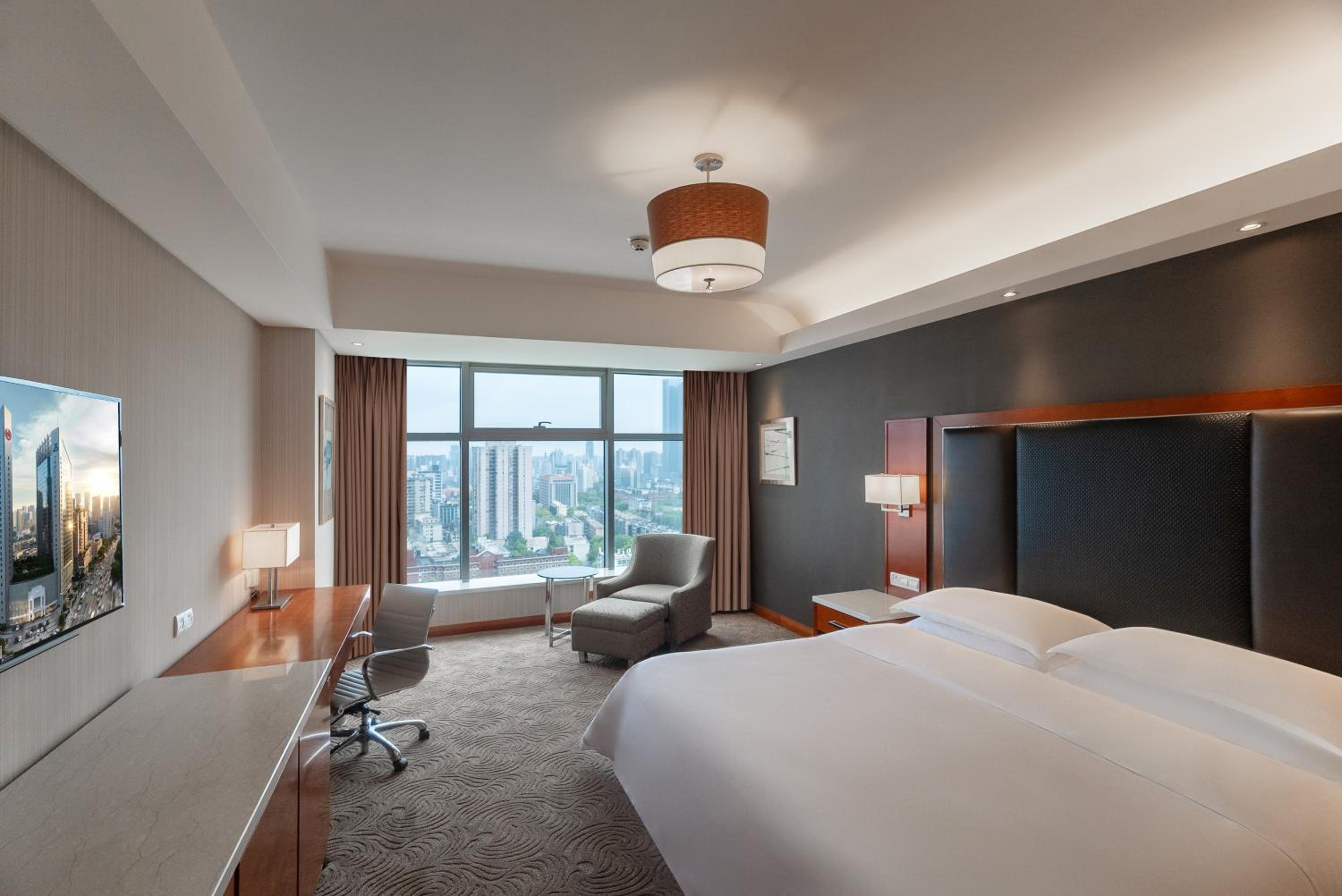 Executive King Room